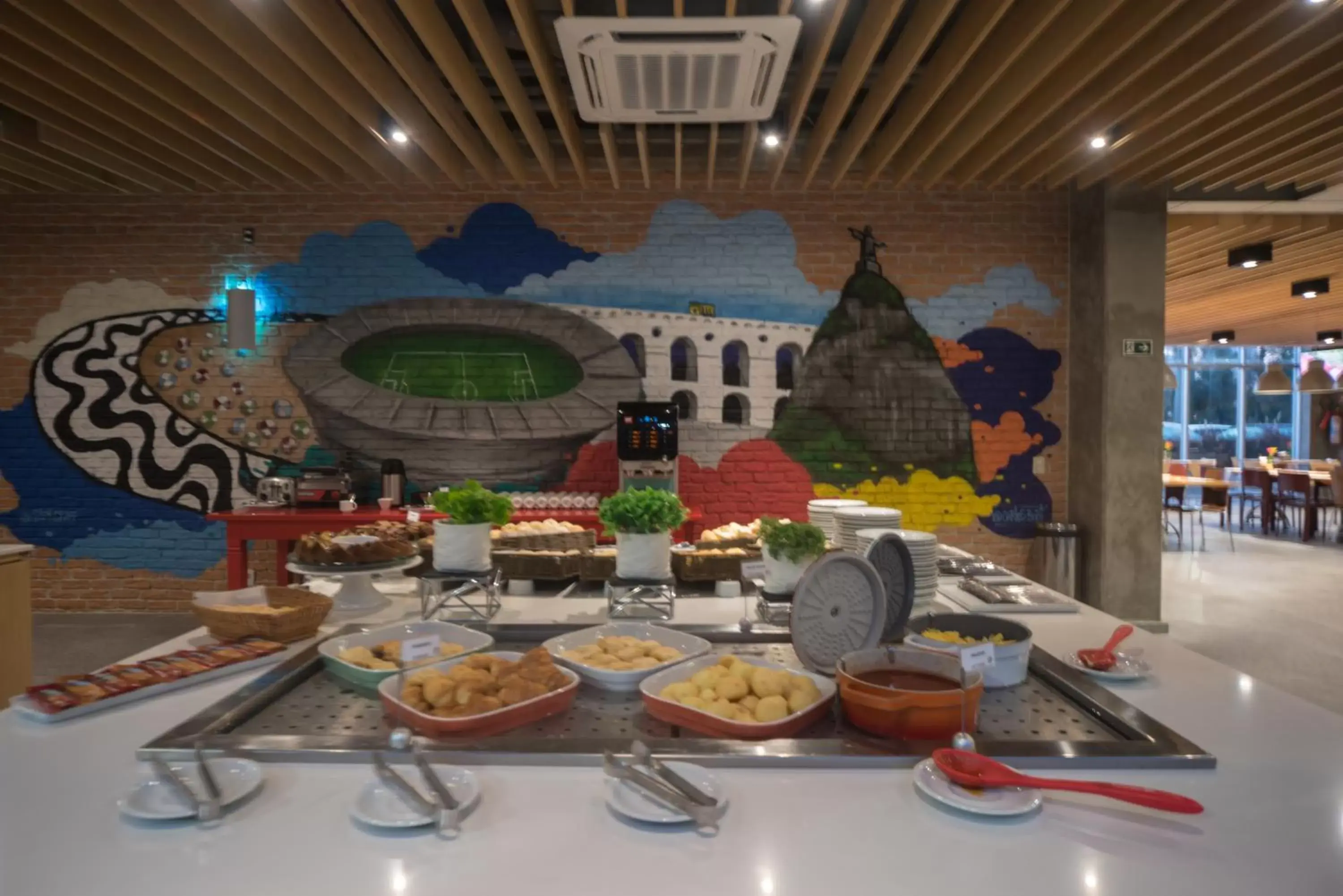 Restaurant/places to eat in Ramada Encore by Wyndham Rio de Janeiro Ribalta