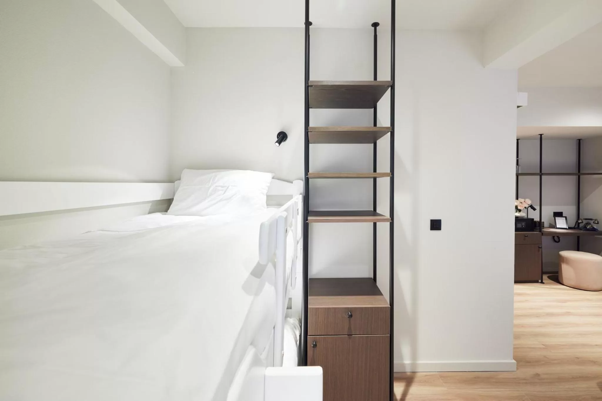 bunk bed, Bed in Rosa Hotel