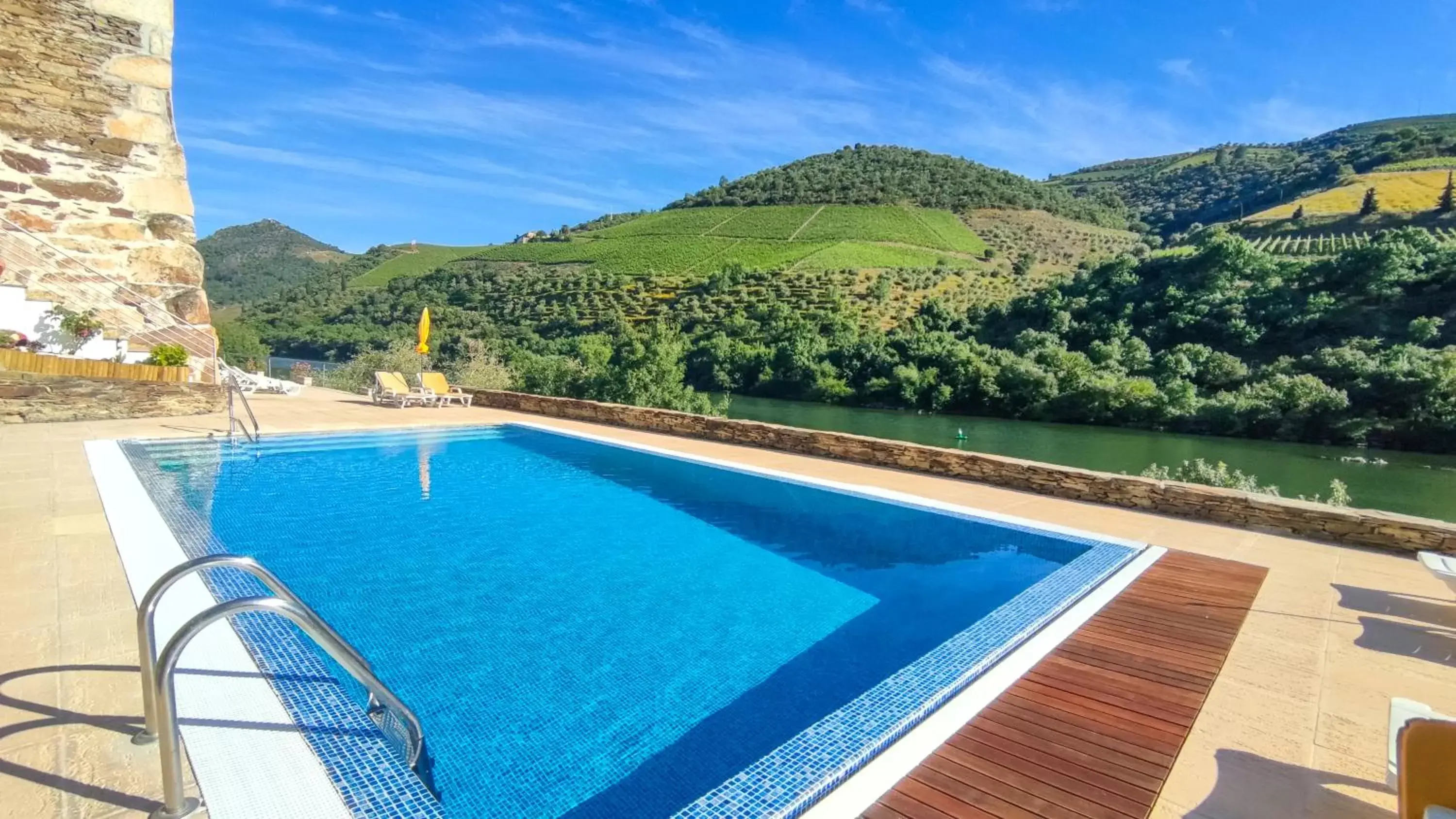 Pool view in Hotel Casa do Tua