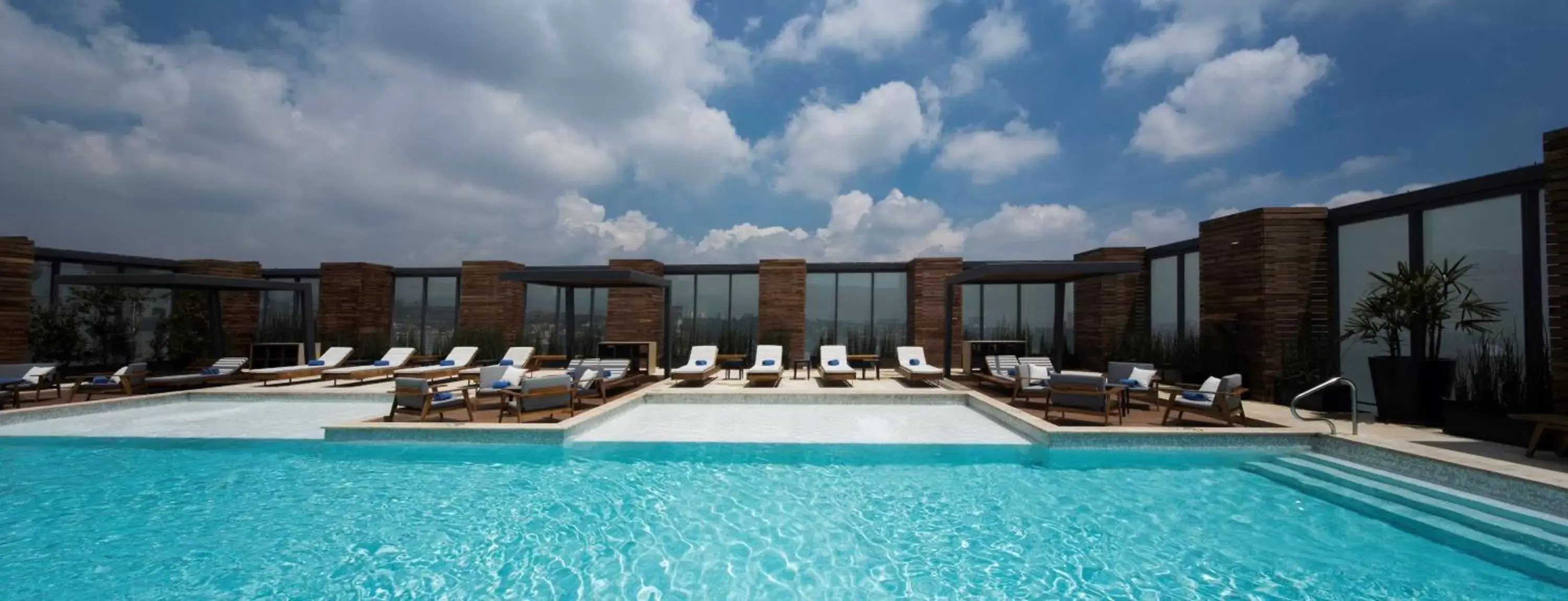 Property building, Swimming Pool in Hilton Mexico City Santa Fe