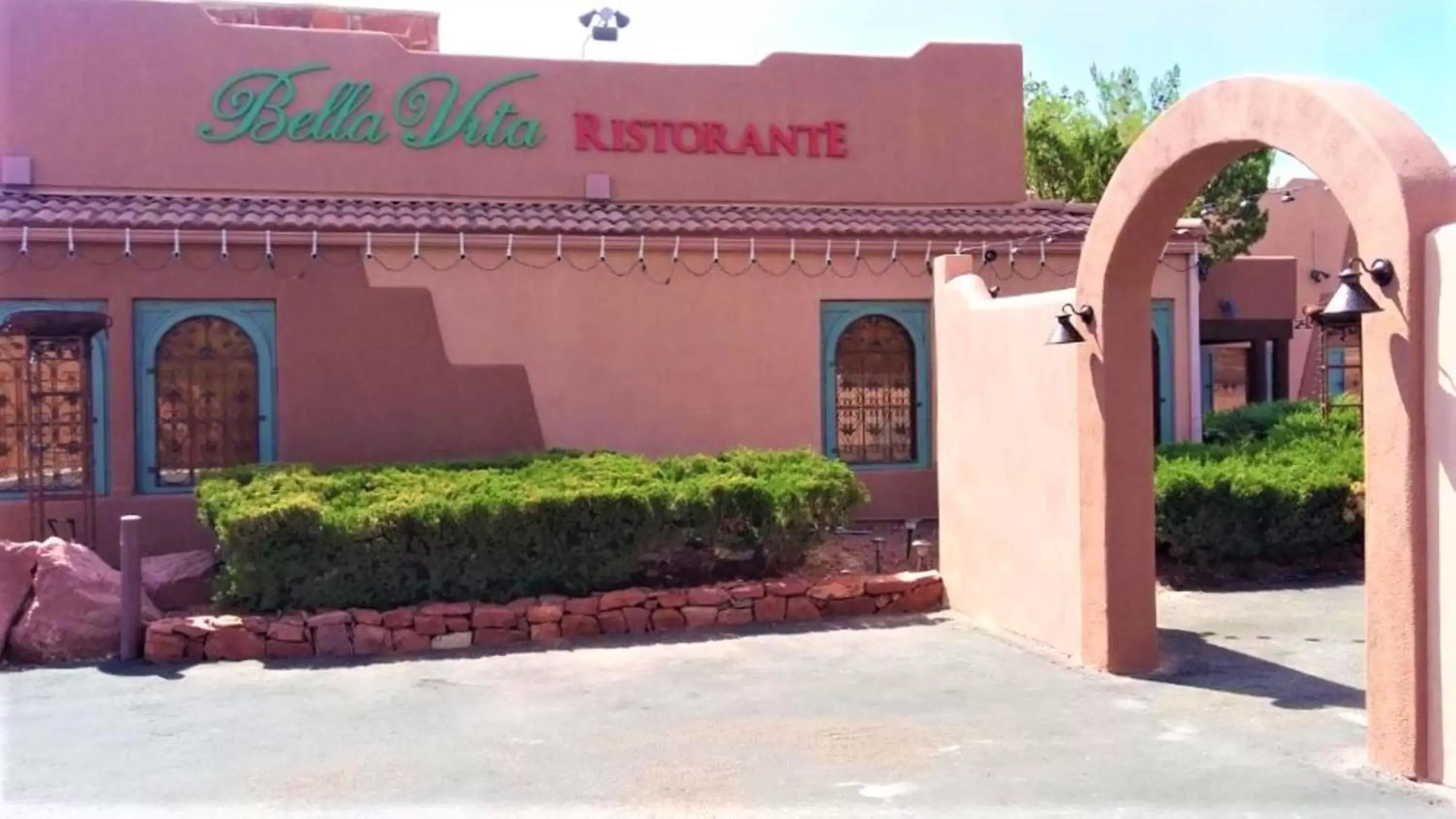 Restaurant/places to eat in Sedona Pines Resort Restaurant/places to eat in Sedona Pines Resort