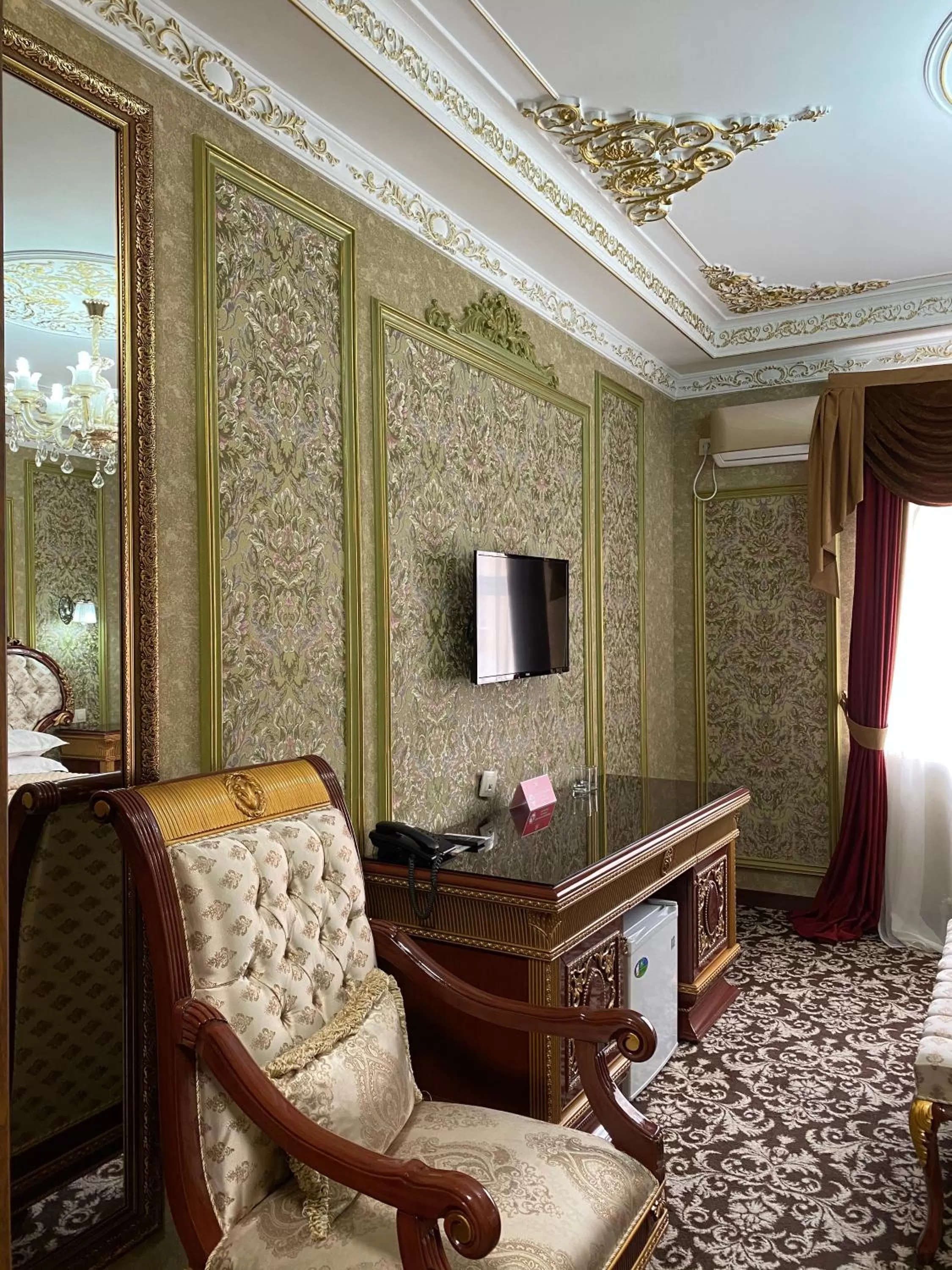 Living room, Seating Area in Lion Hotel