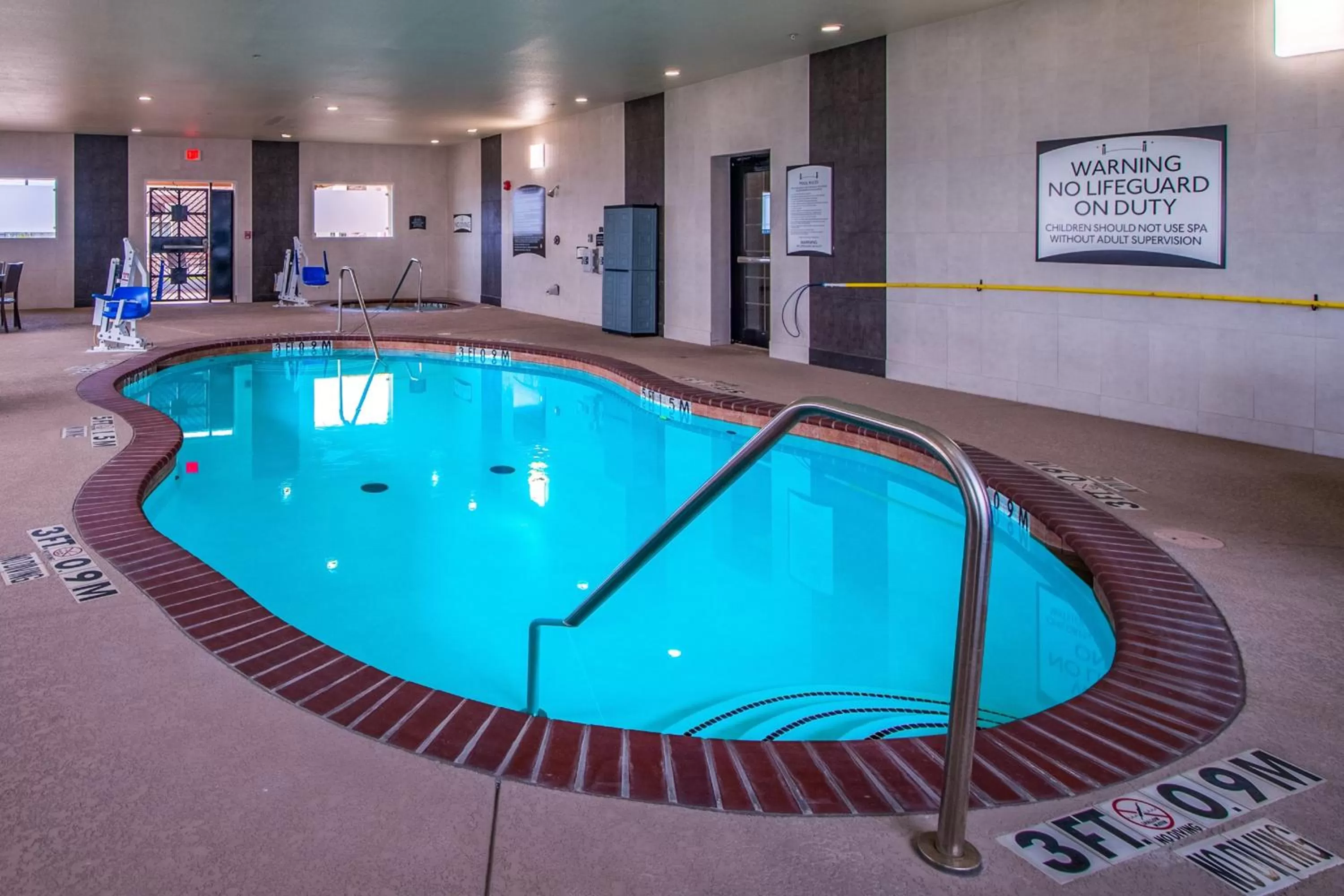 Swimming pool in Staybridge Suites Longview by IHG