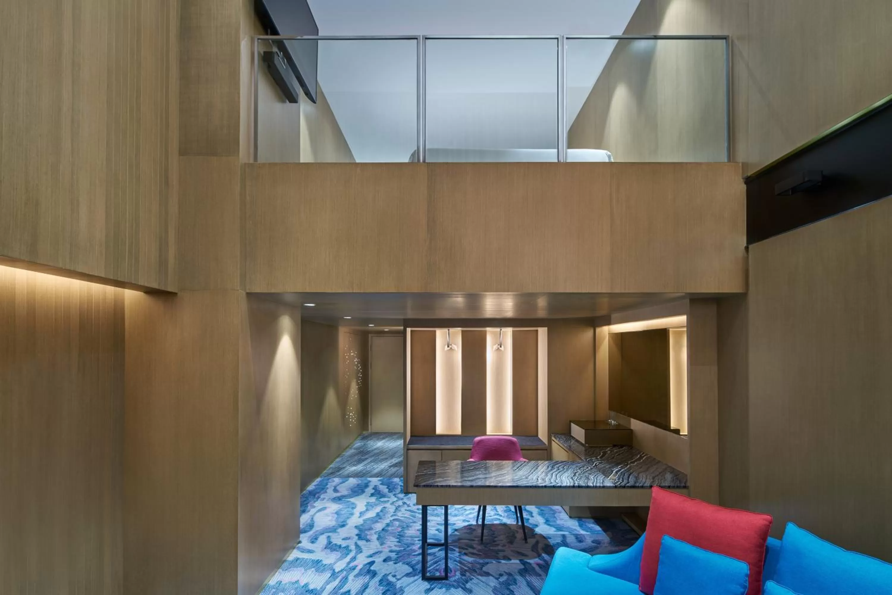 Bedroom, Bed in Le Meridien Kota Kinabalu