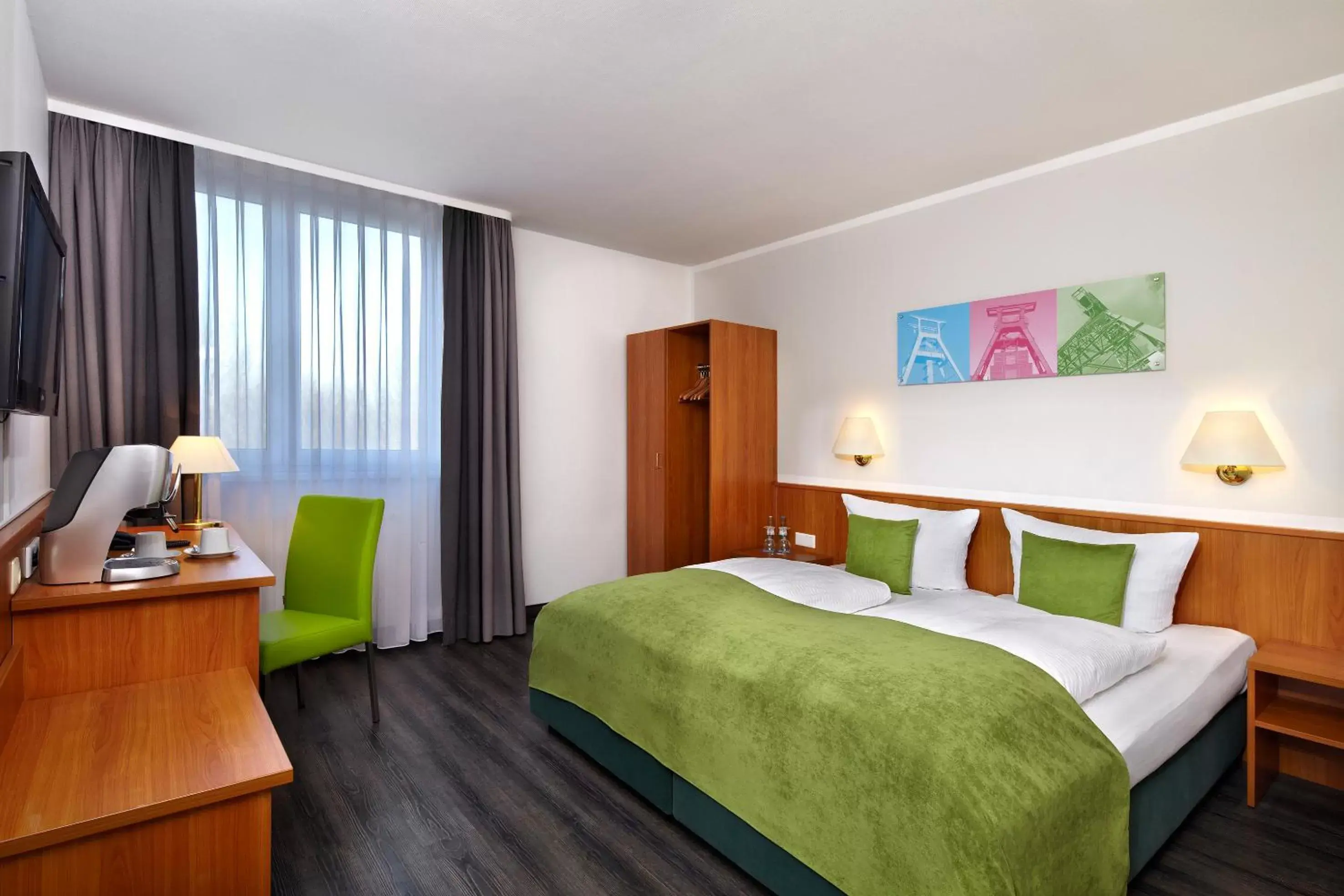 Photo of the whole room, Bed in Hotel Bochum Wattenscheid affiliated by Meliá