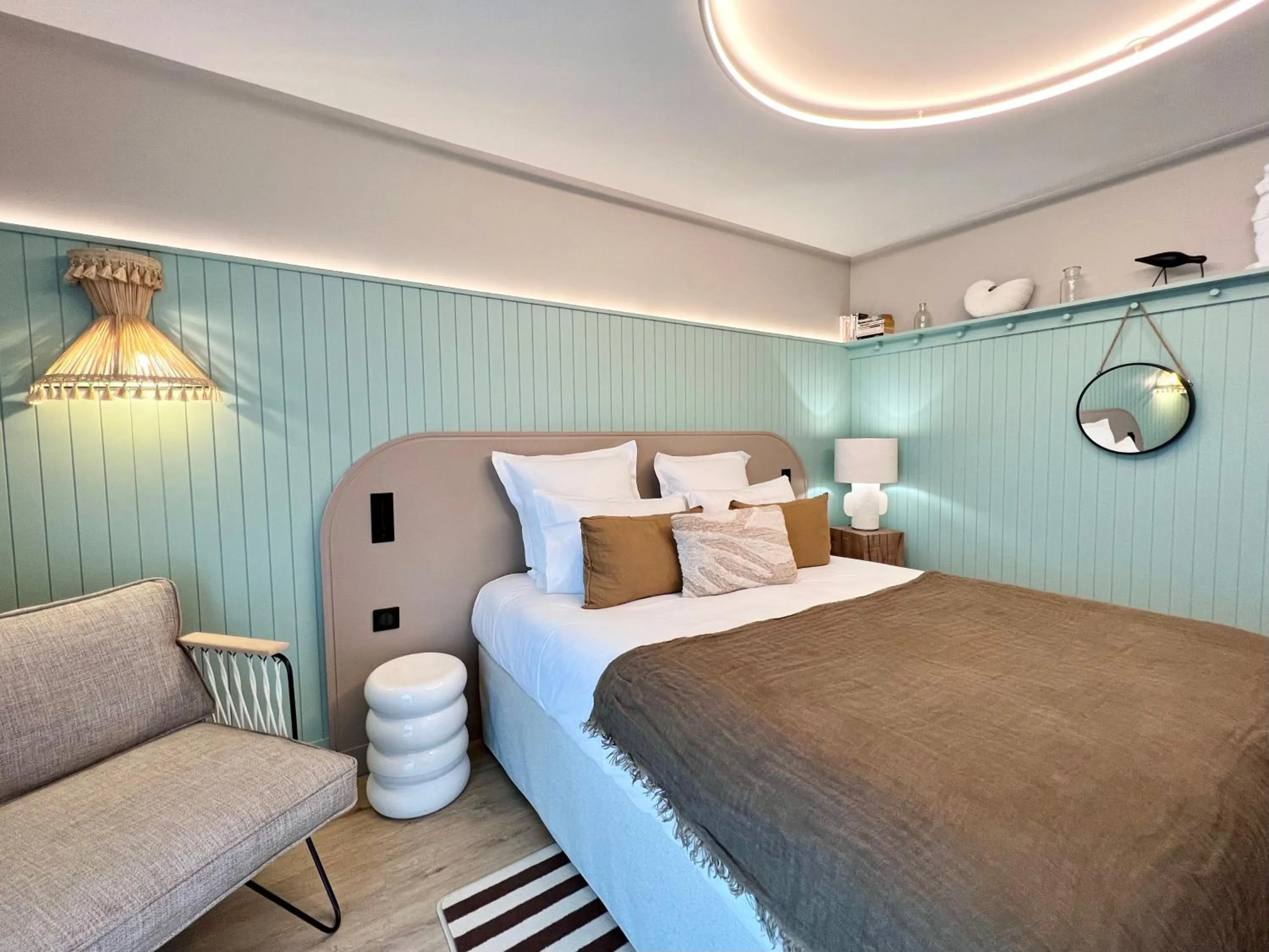 Bed in Emeria Dinard Thalasso Spa