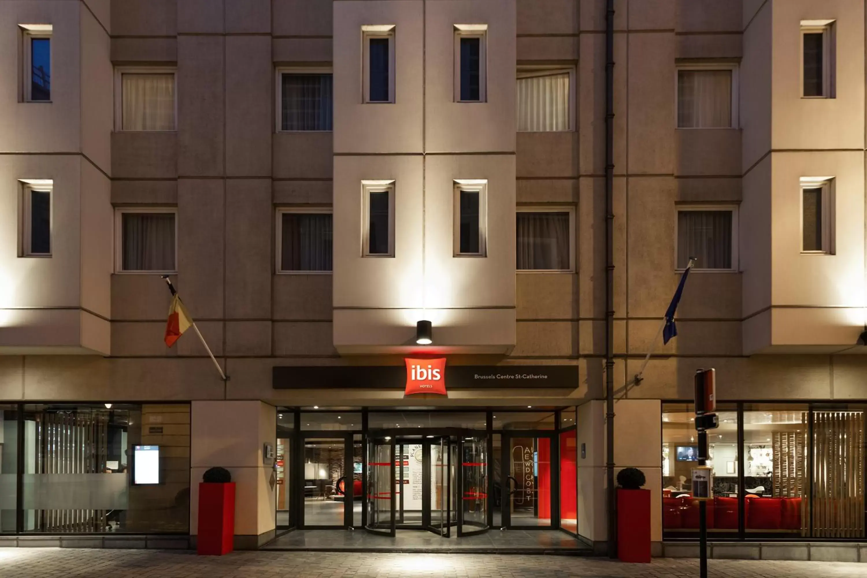 Facade/entrance, Property Building in Ibis Brussels City Centre