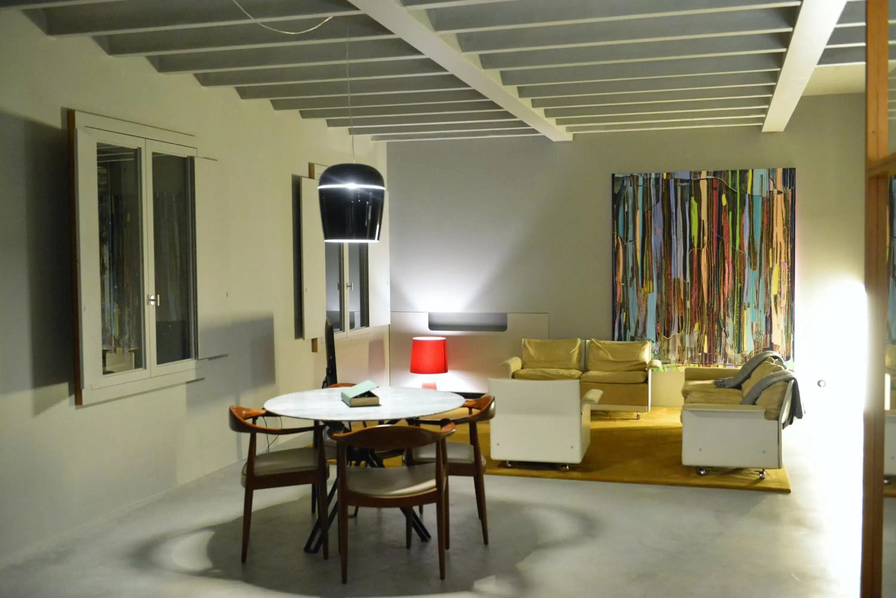 Living room, Dining Area in Raw Culture Art & Lofts Bairro Alto
