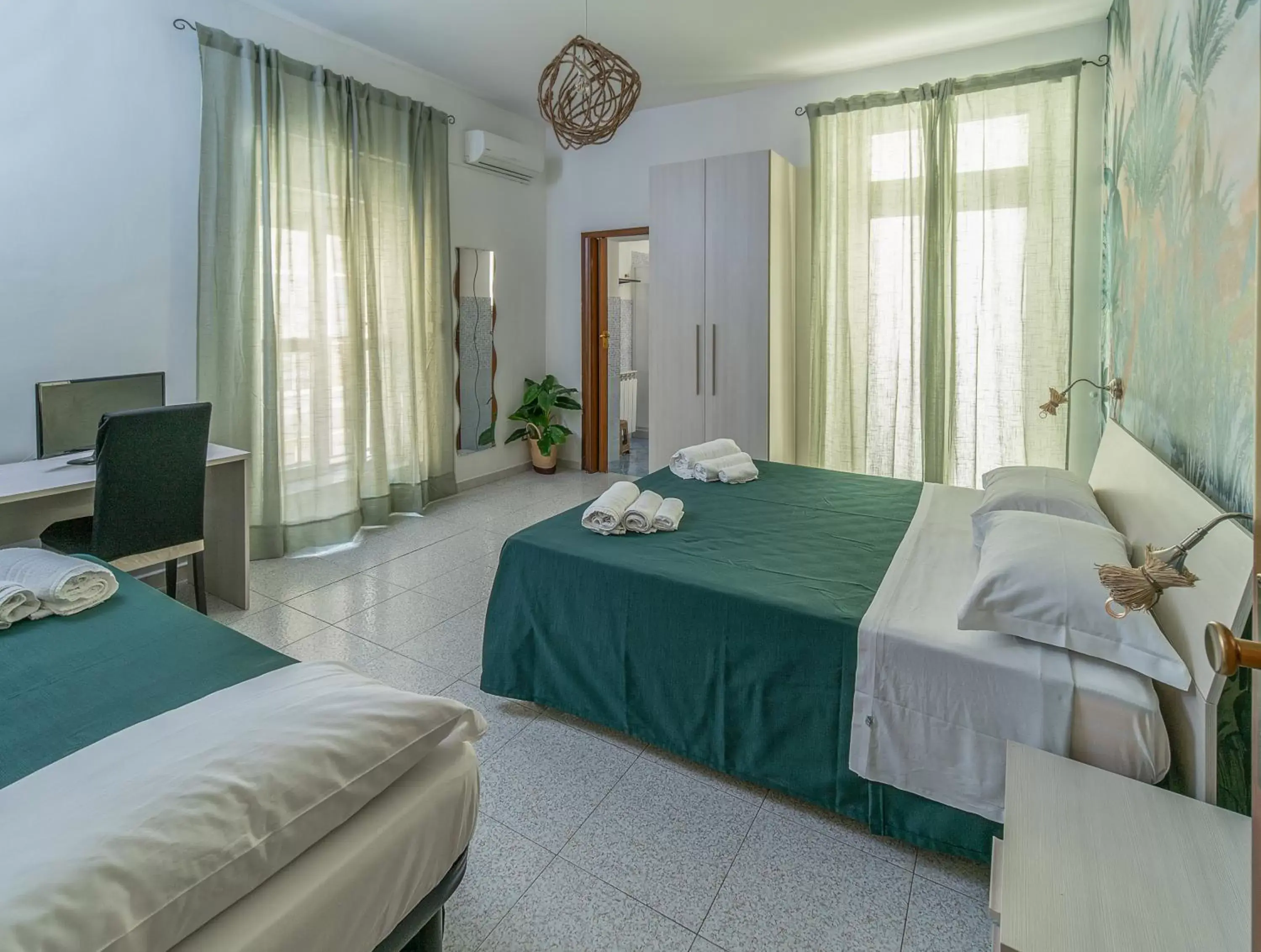 Triple Room with Balcony in Anime Bed&Breakfast Triple Room with Balcony in Anime Bed&Breakfast