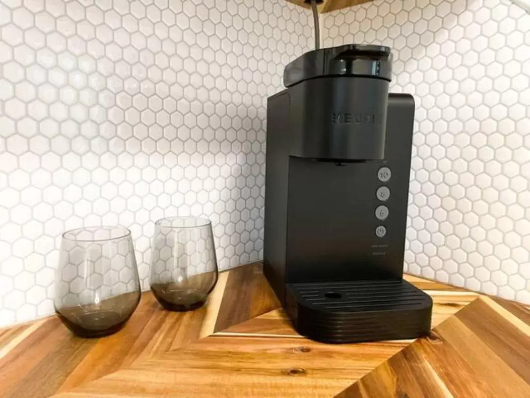 Coffee/Tea Facilities in Sleeping Giant BNB