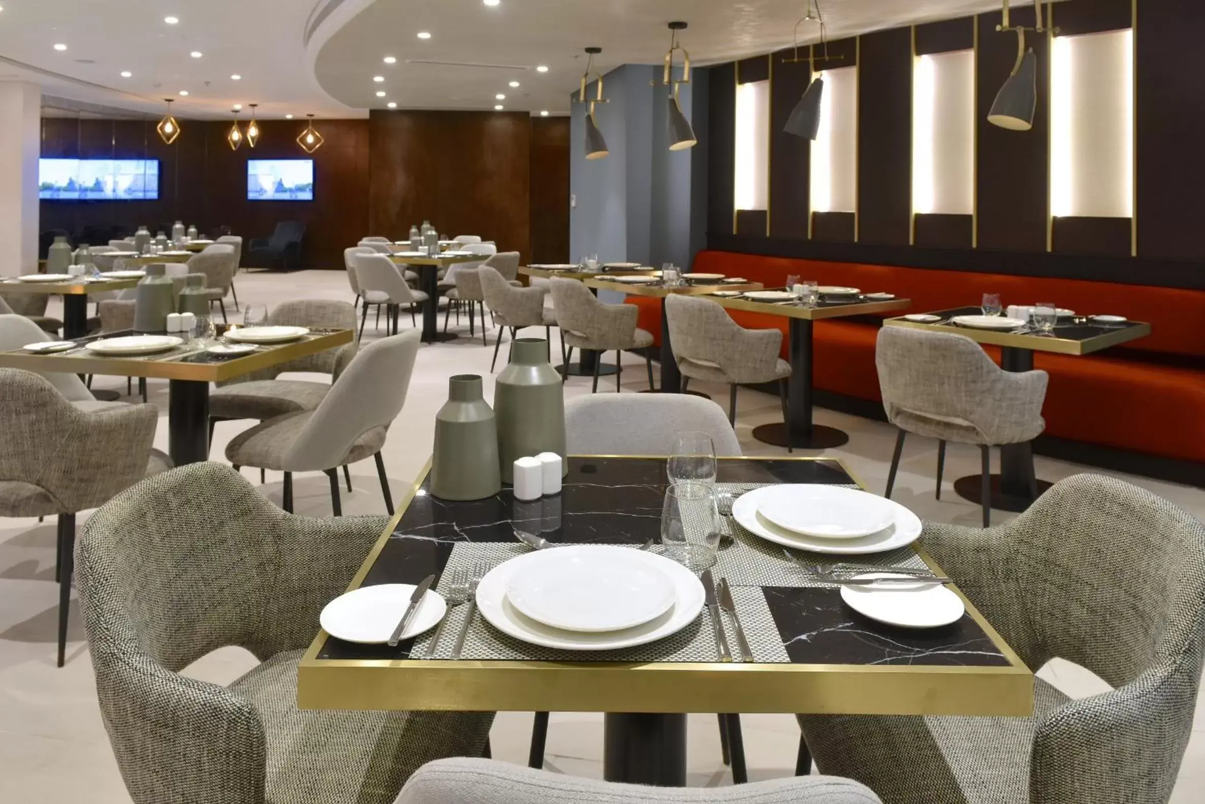 Restaurant/places to eat in Swiss-Belresidences Juffair Restaurant/places to eat in Swiss-Belresidences Juffair