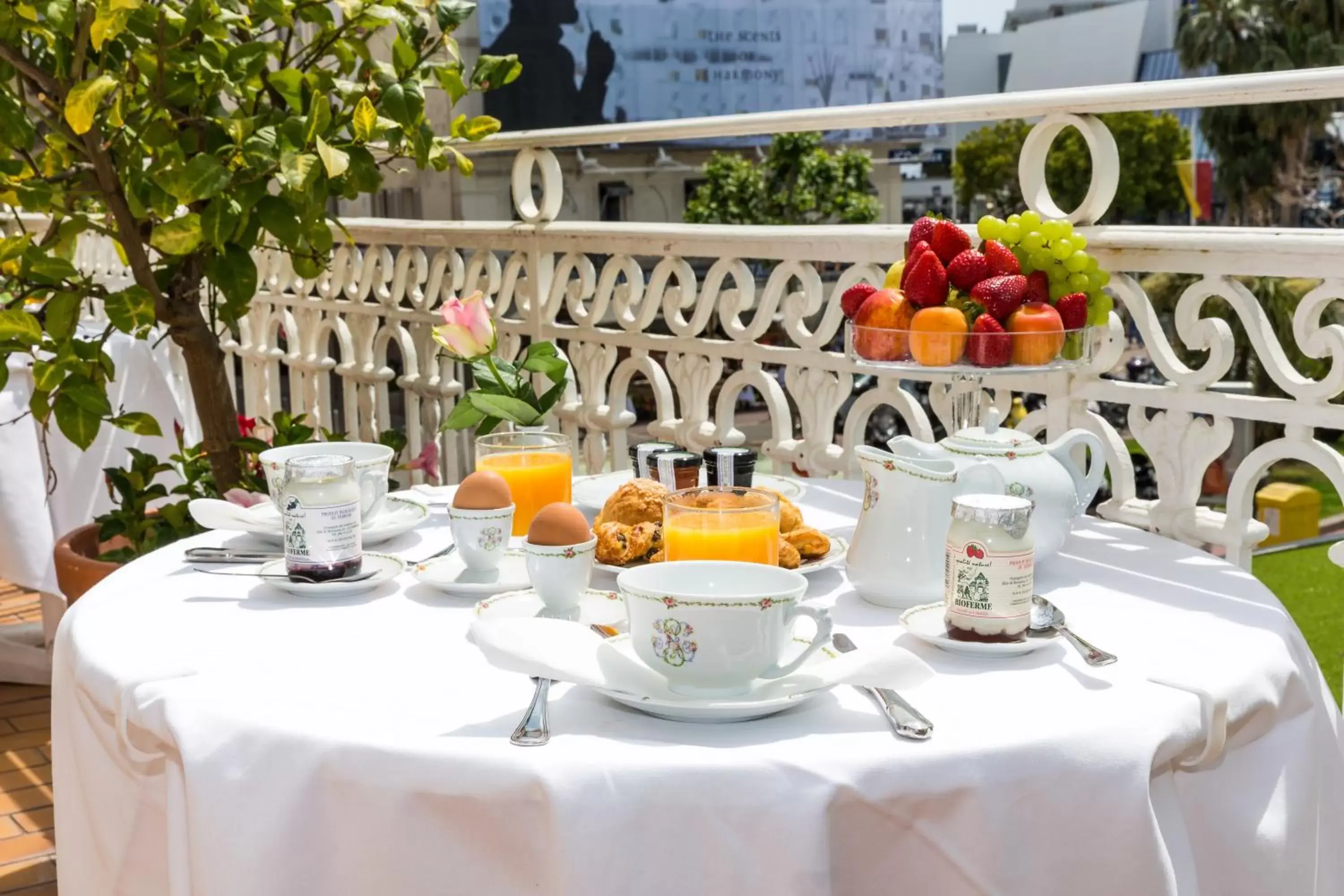 American breakfast, Food in Hotel Splendid