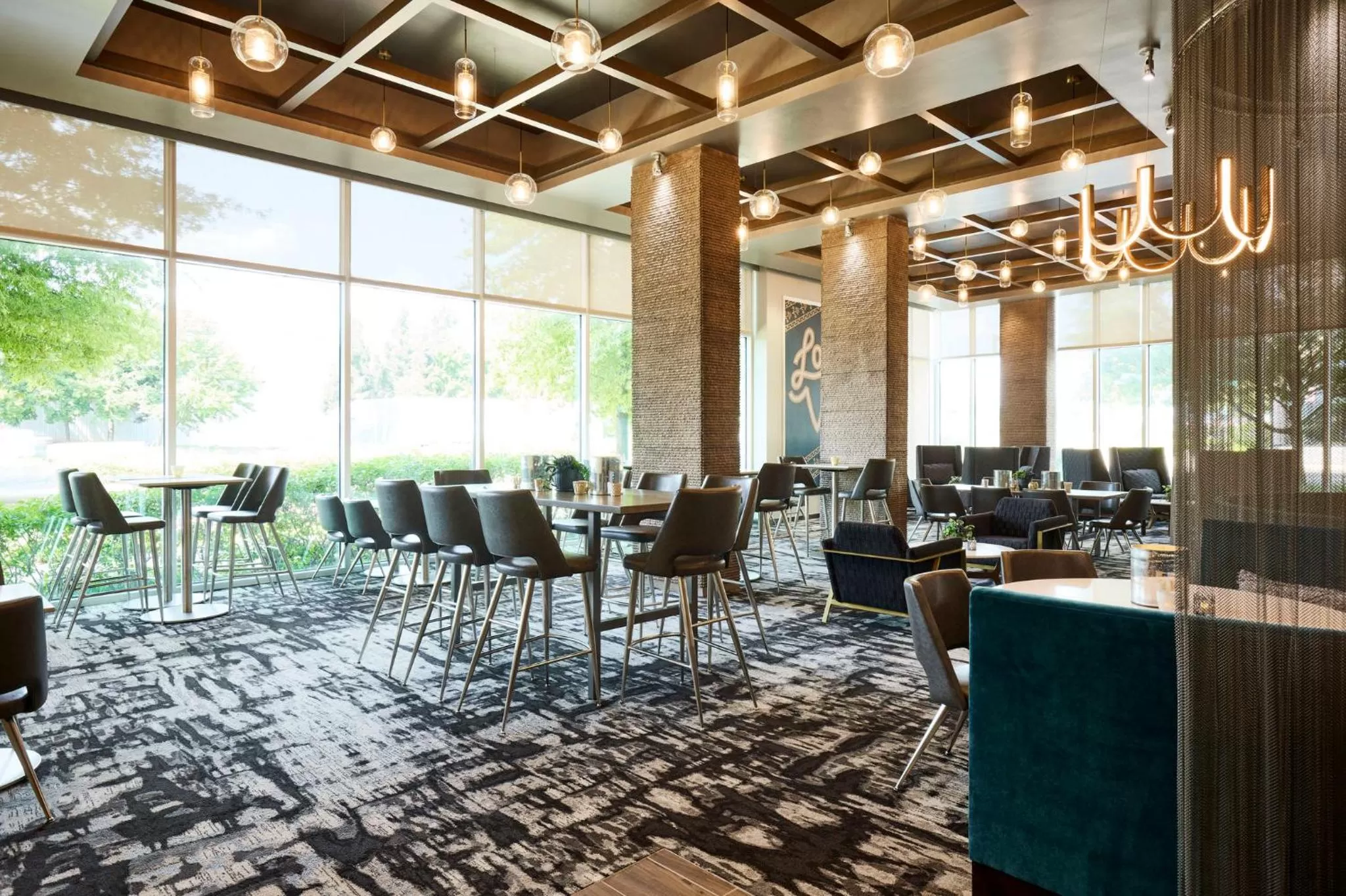 Restaurant/places to eat in Archer Hotel Falls Church