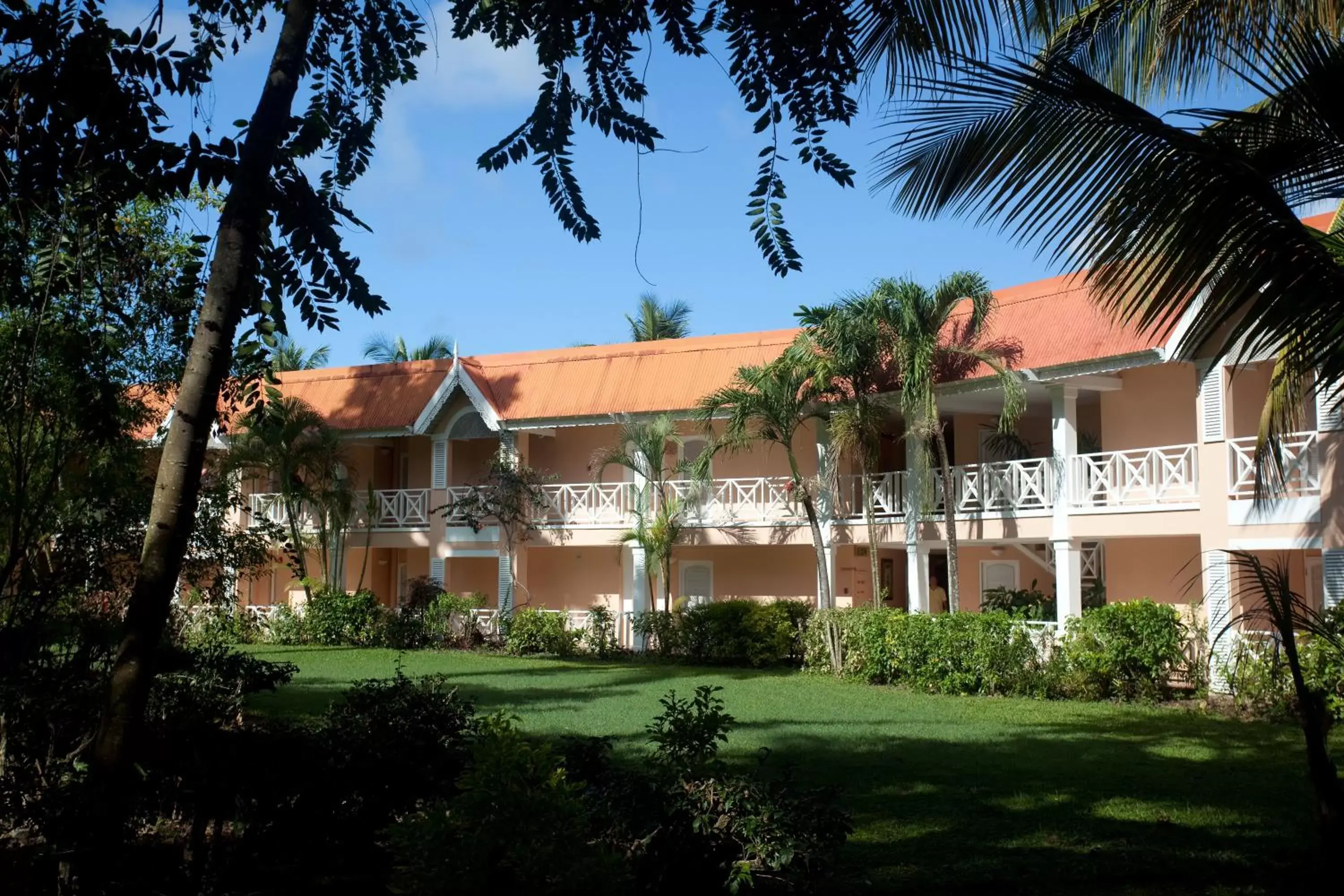 Facade/entrance, Property Building in Coco Reef Resort & Spa