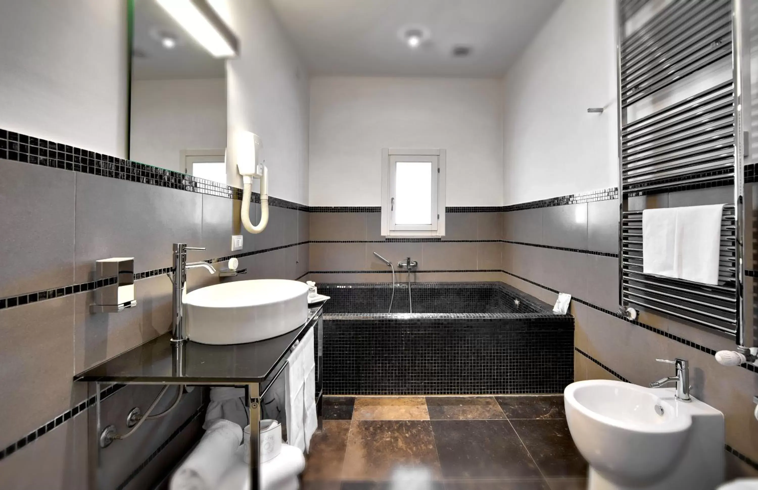 Bathroom in De Stefano Palace Luxury Hotel