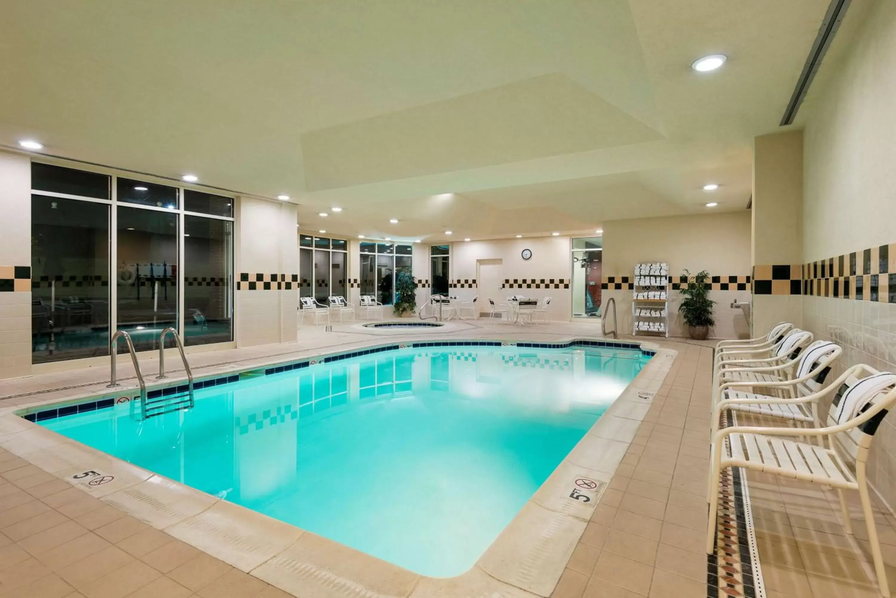 Pool view, Swimming Pool in Hilton Garden Inn Washington DC/Greenbelt