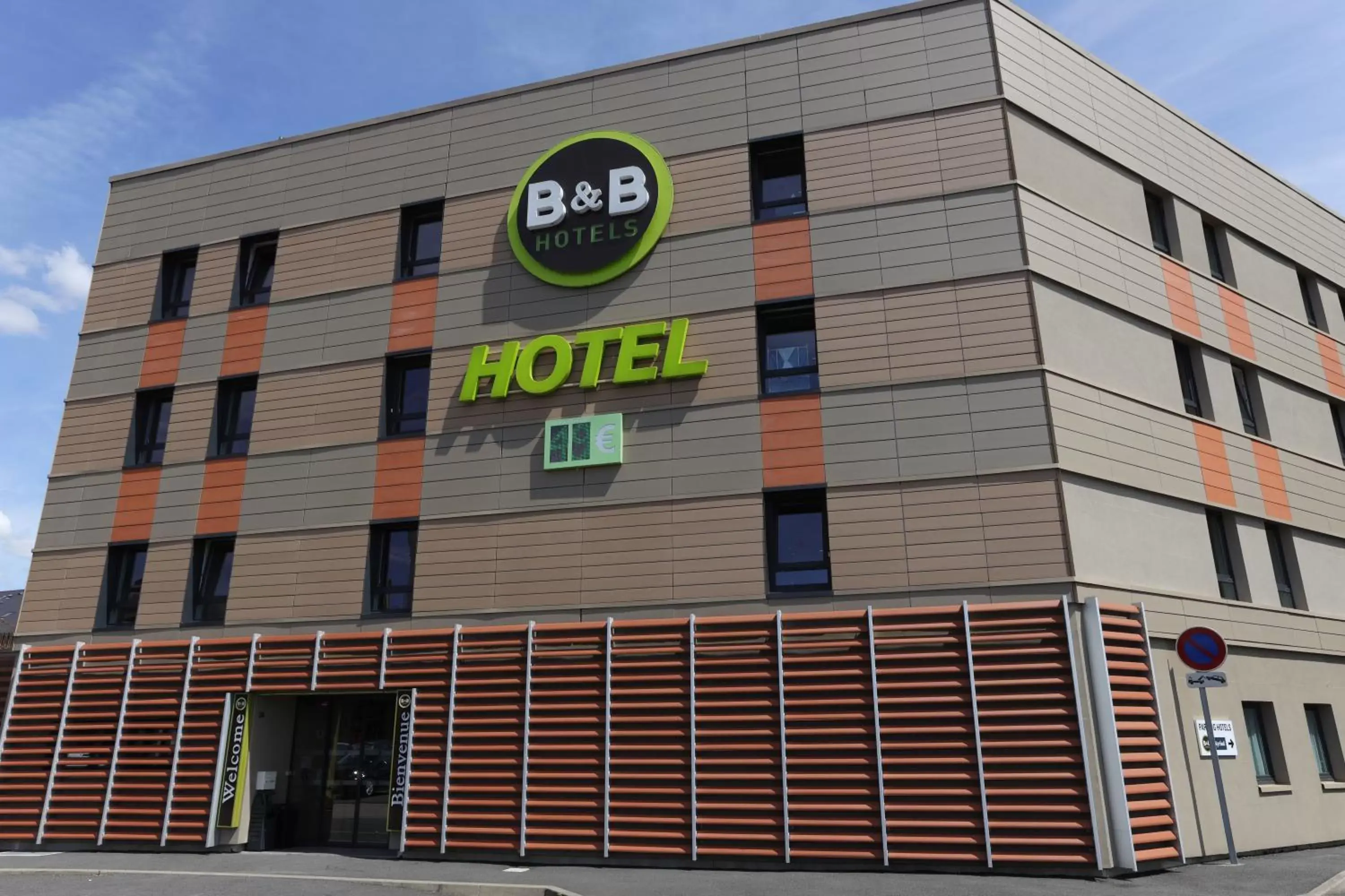 Property Building in B&B HOTEL Limoges Centre Gare