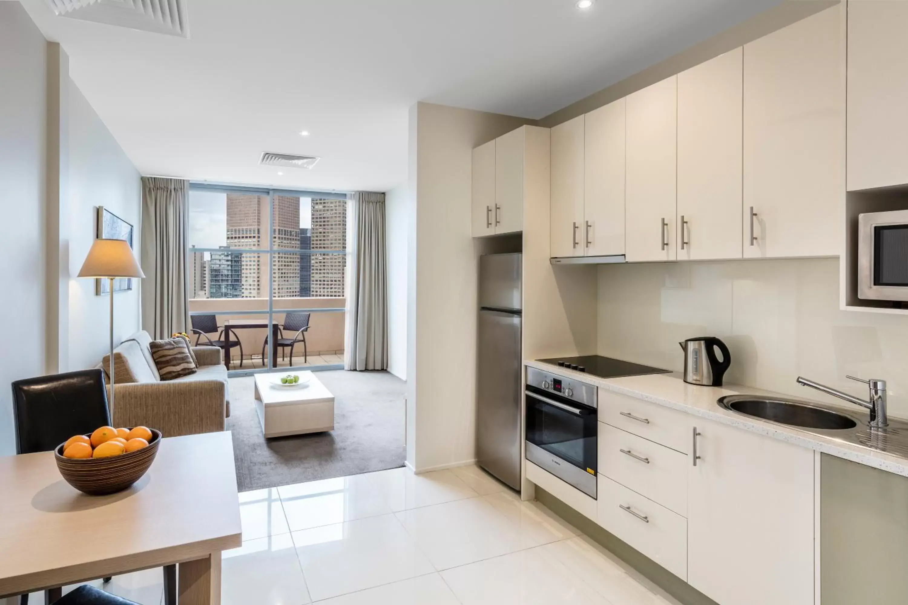 Coffee/tea facilities, Kitchen/Kitchenette in Oaks Melbourne on Lonsdale Suites