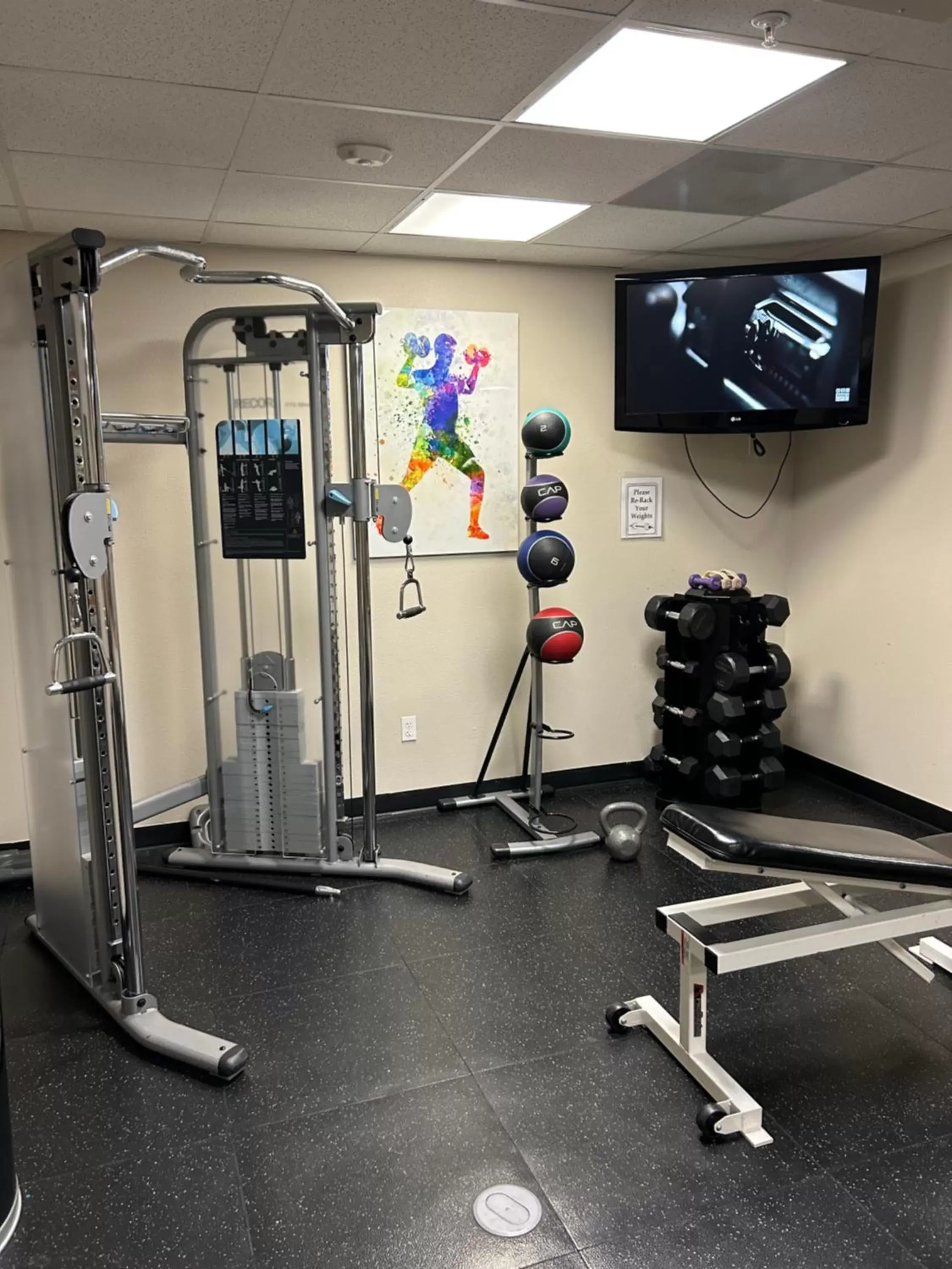 Fitness centre/facilities, Fitness Center/Facilities in Holiday Inn & Suites - Barstow, an IHG Hotel