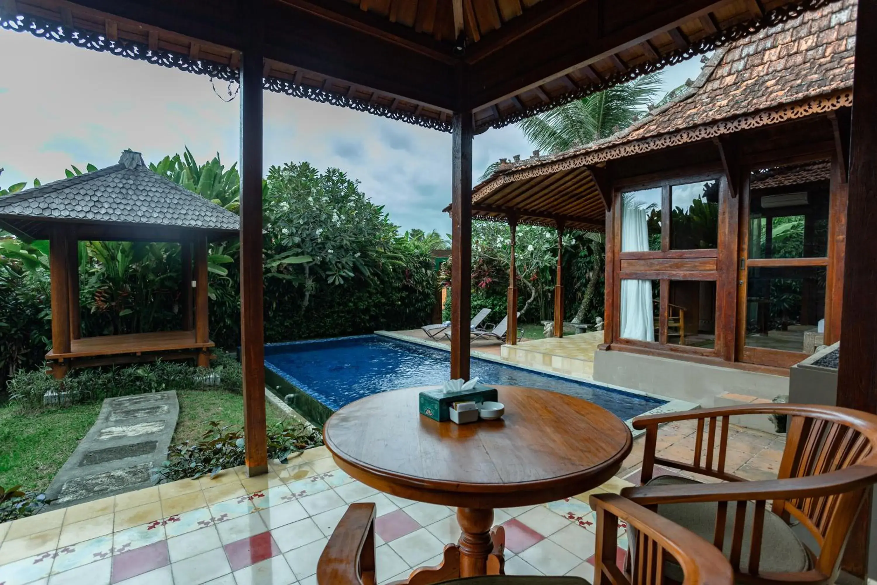 kitchen, Swimming Pool in Ubud Heaven Penestanan