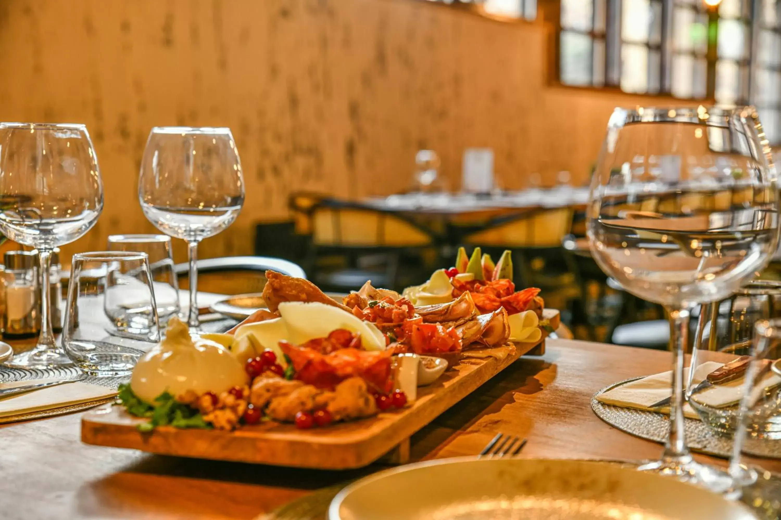 Restaurant/places to eat in Neuchâtel City Hôtel Restaurant/places to eat in Neuchâtel City Hôtel