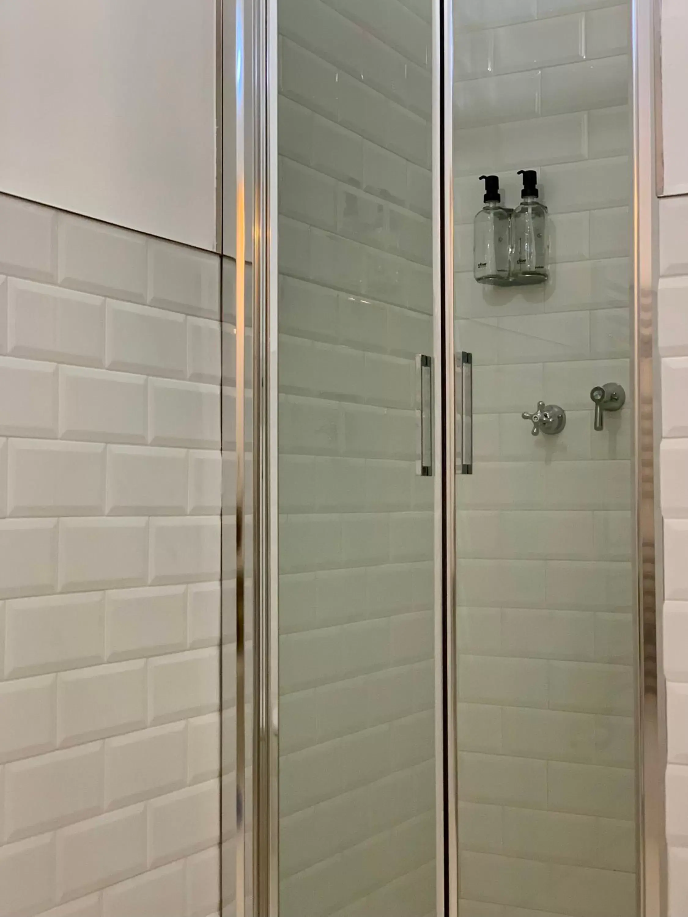 Shower, Bathroom in HABITARE Lecce & Salento