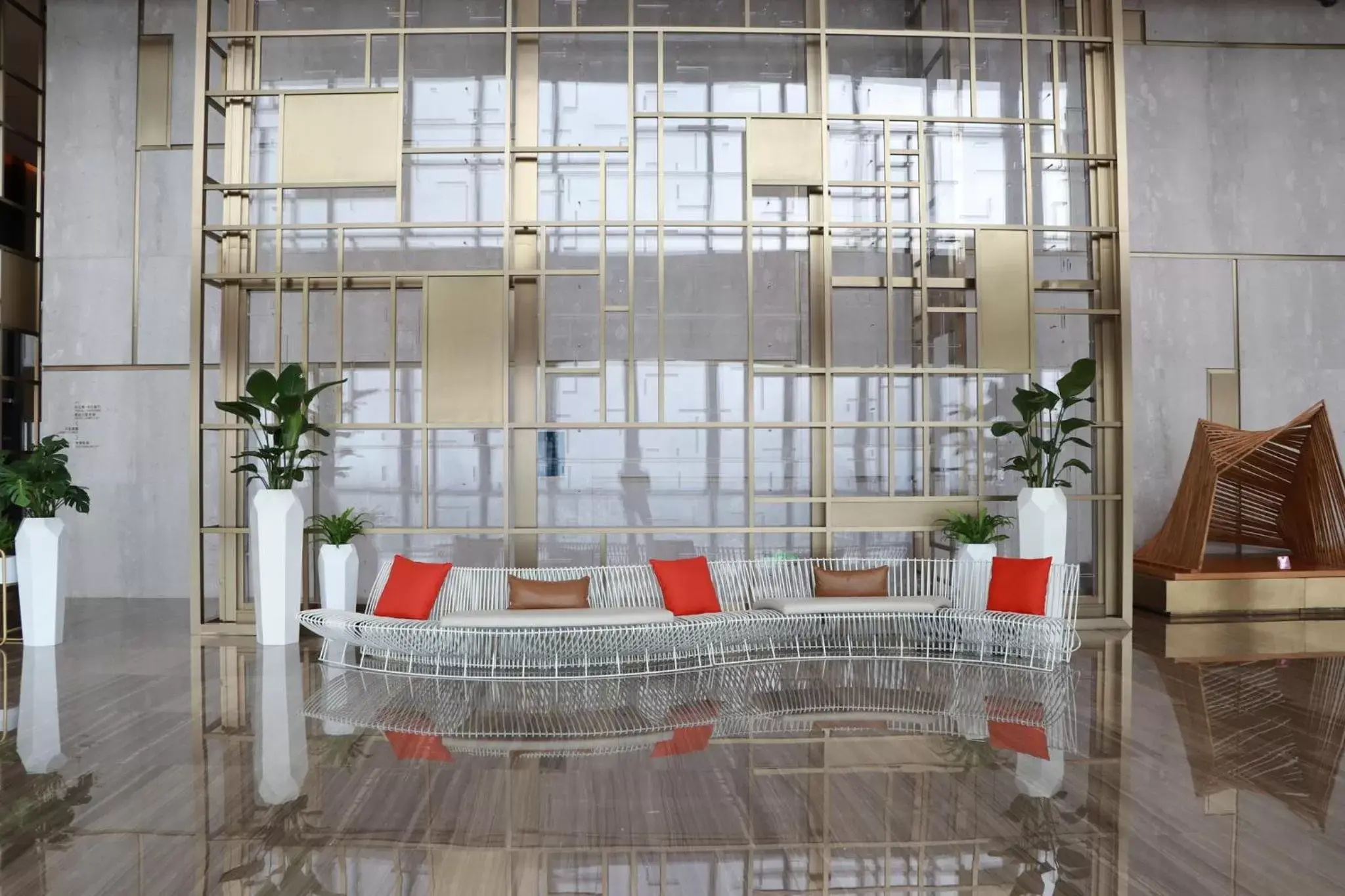 Property building in Crowne Plaza Shenzhen Nanshan by IHG Property building in Crowne Plaza Shenzhen Nanshan by IHG