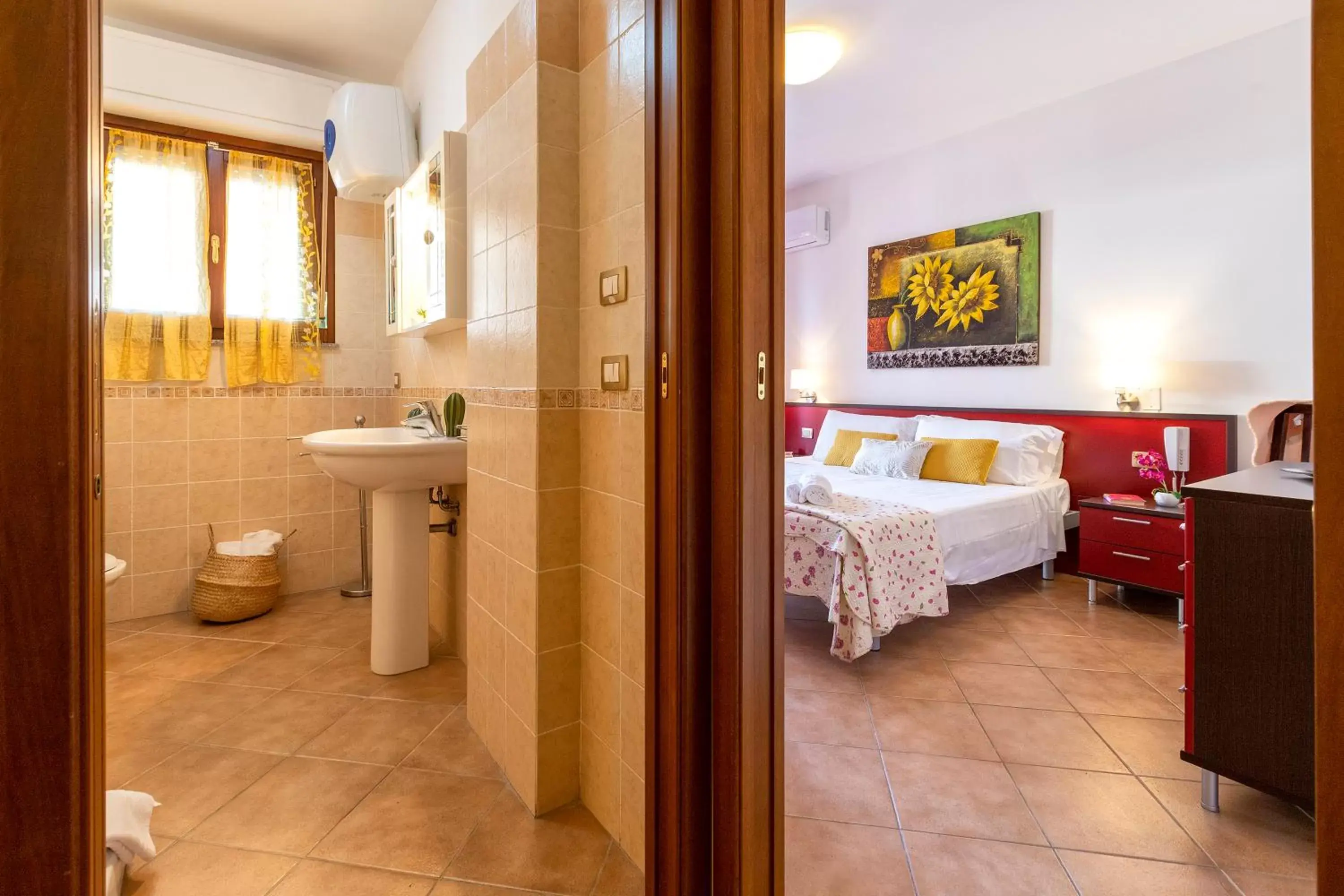 Photo of the whole room, Bathroom in KaRol Casa Vacanze