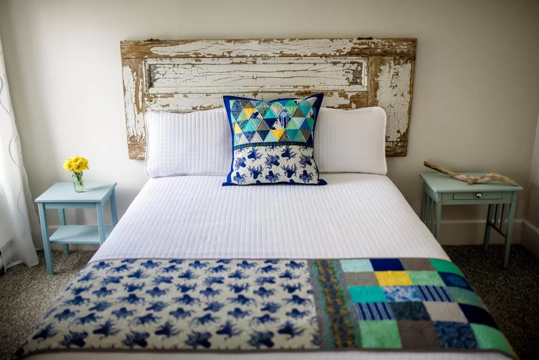 Bed in The Kitch'inn - Boutique Inn and Wine Bar