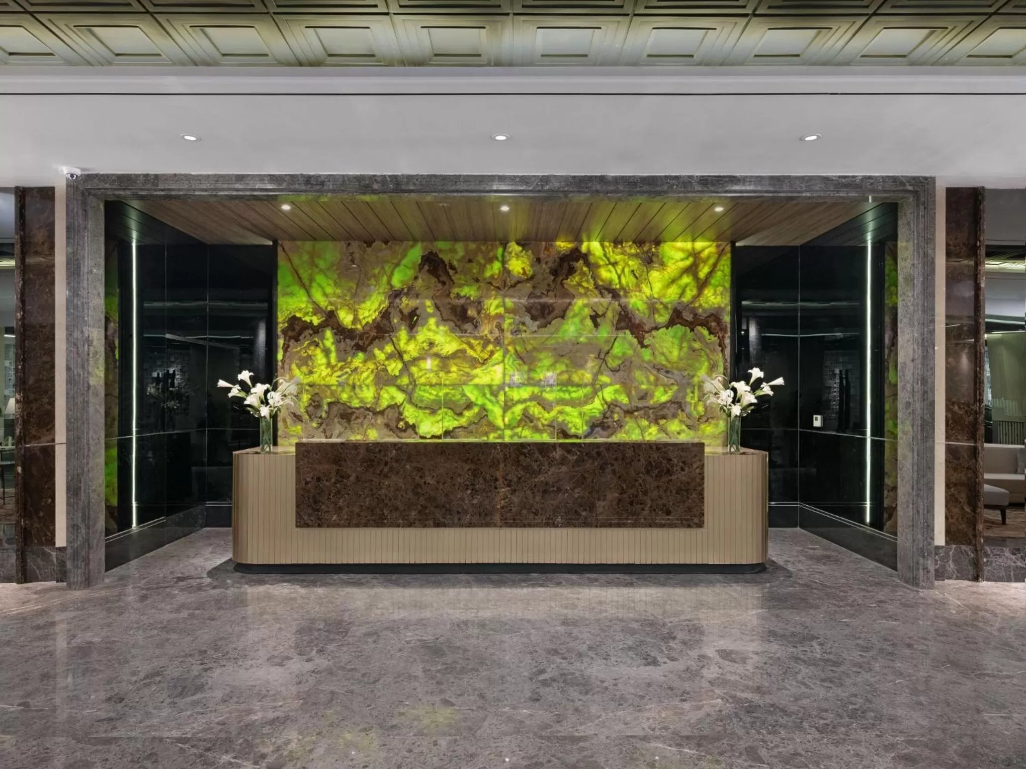 Lobby or reception in Royal Malioboro by ASTON