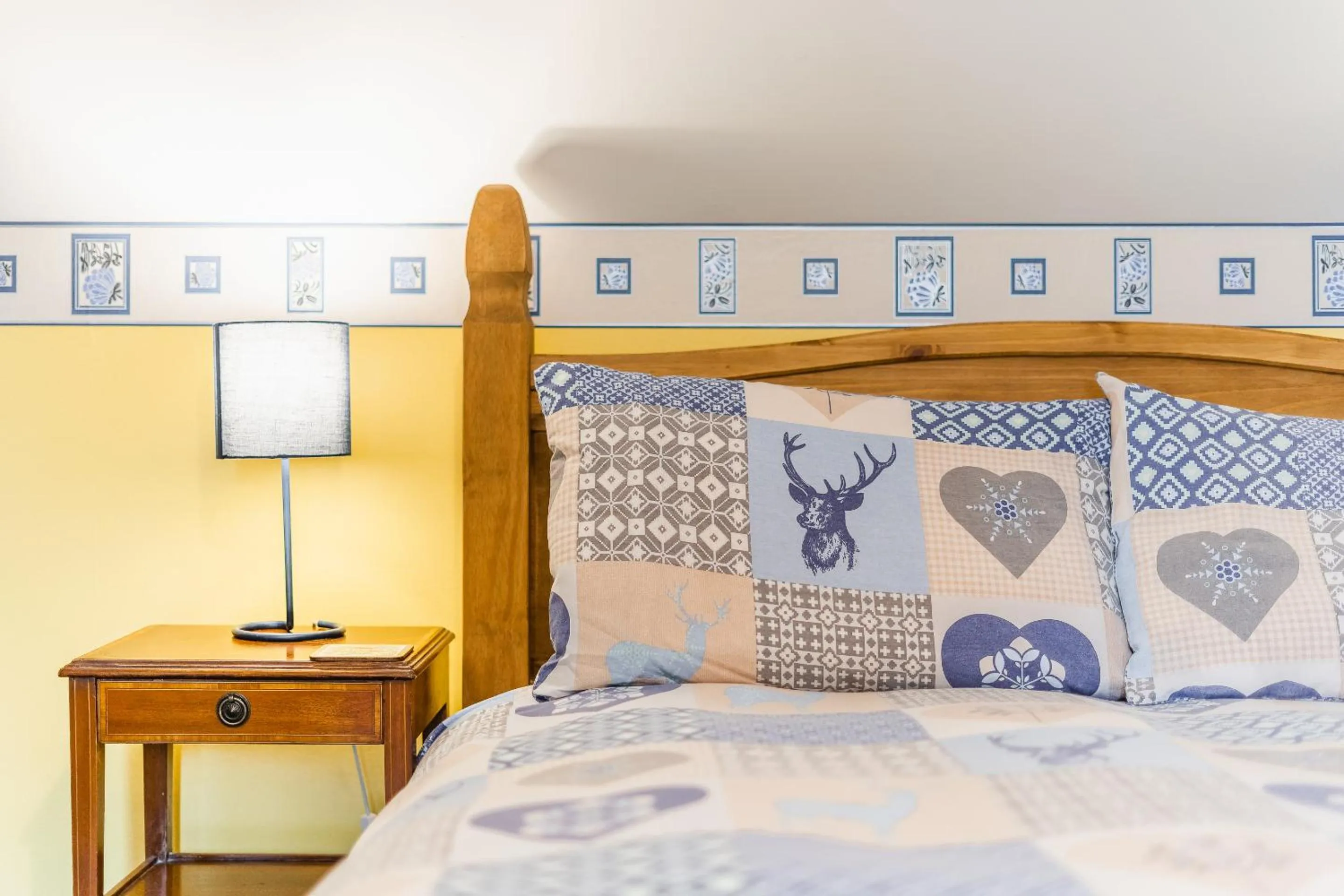 Bedroom, Bed in Yallands Farmhouse