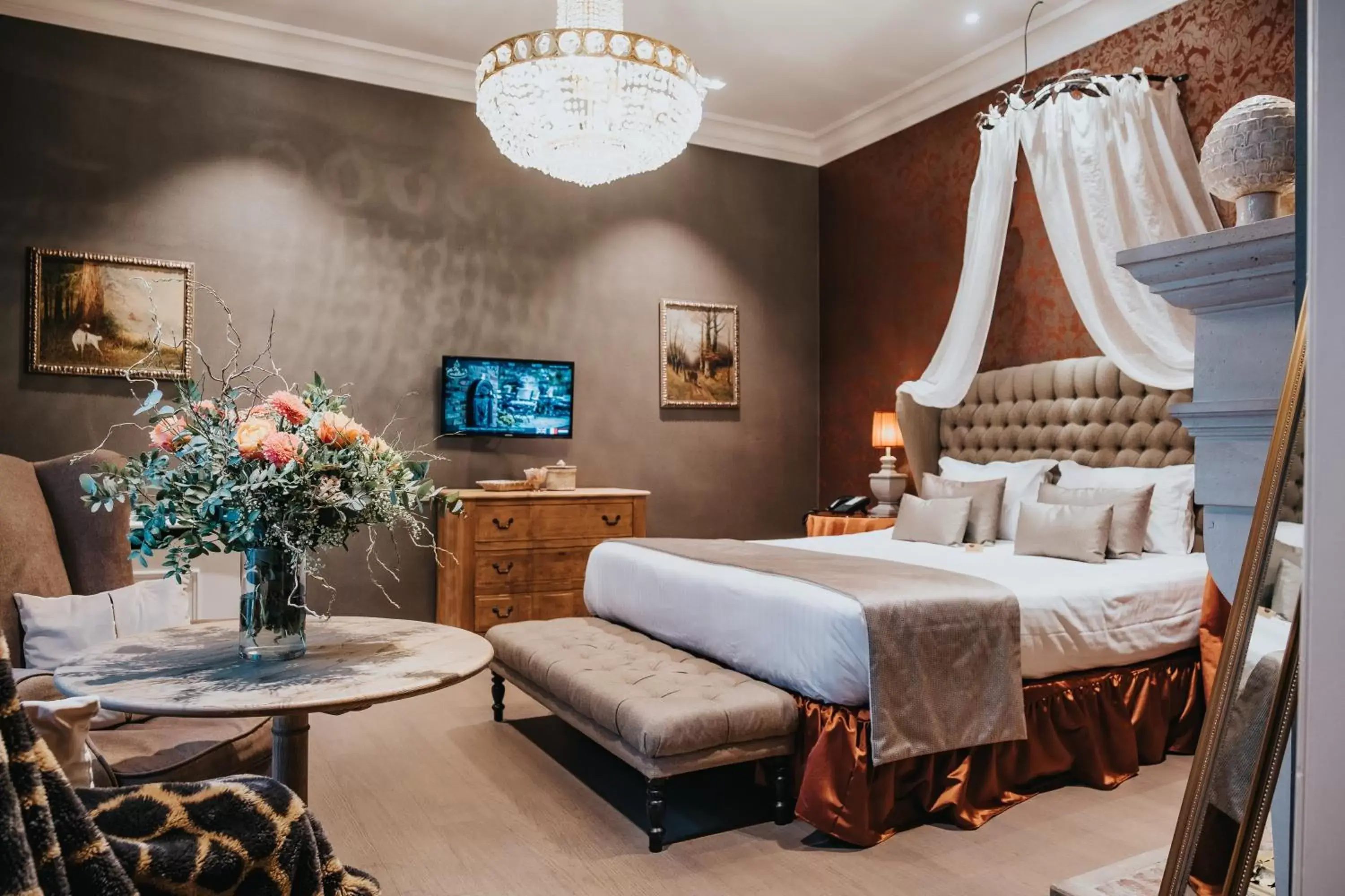 Bedroom in Boutique Hotel De Castillion - Small elegant family hotel