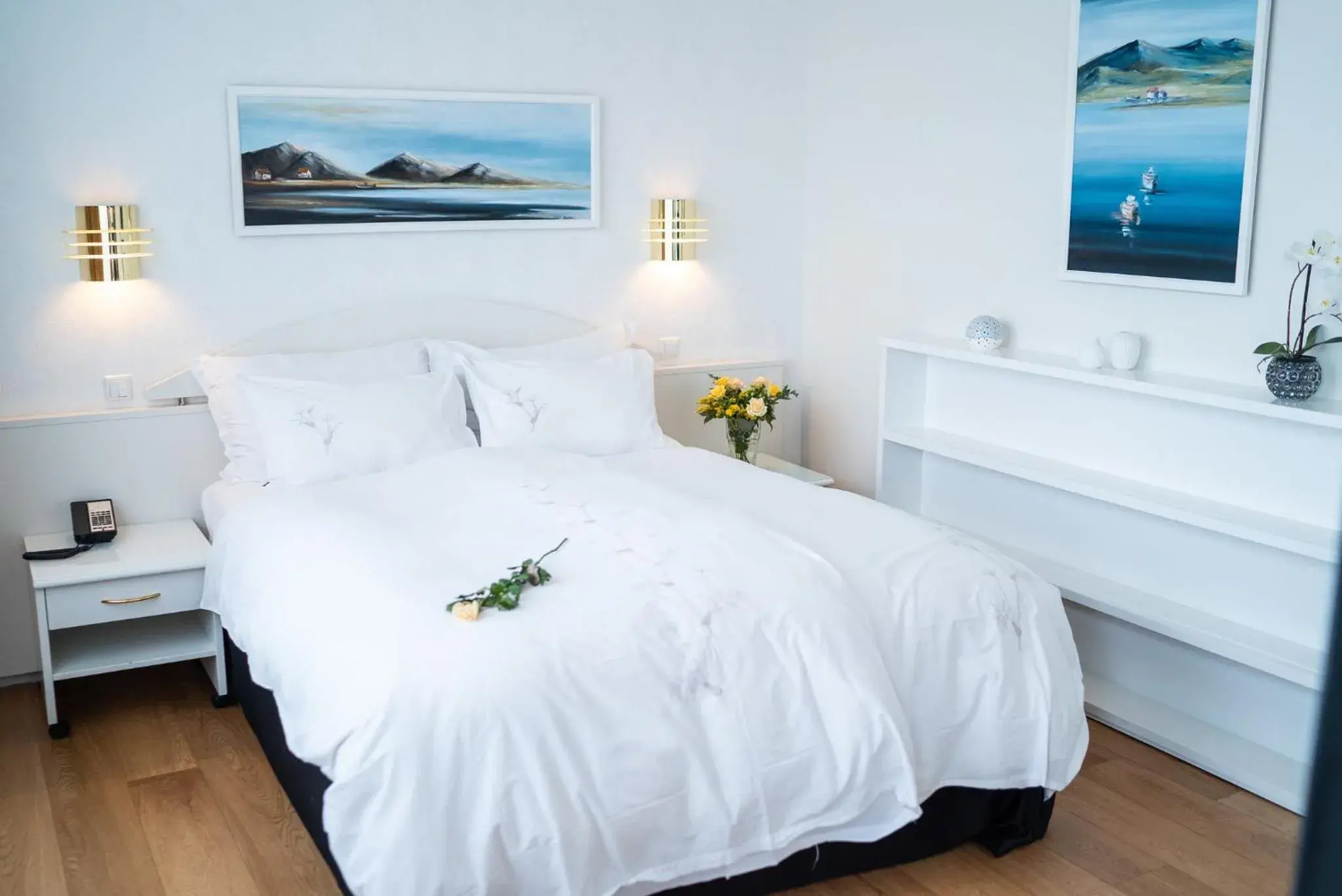 Photo of the whole room, Bed in Hotel Keflavik by Reykjavik Keflavik Airport