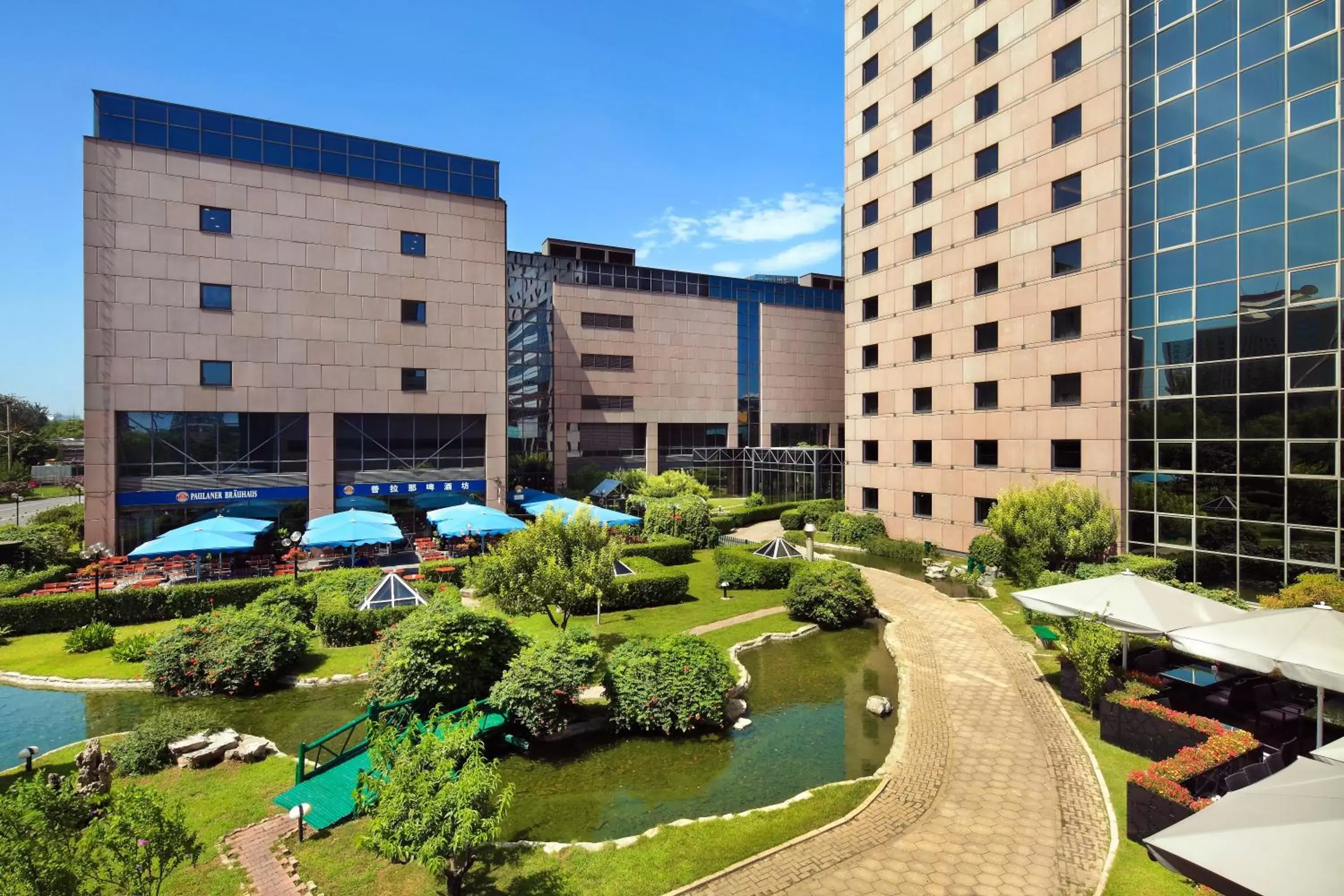 Area and facilities, Property Building in Kempinski Hotel Beijing Yansha Center