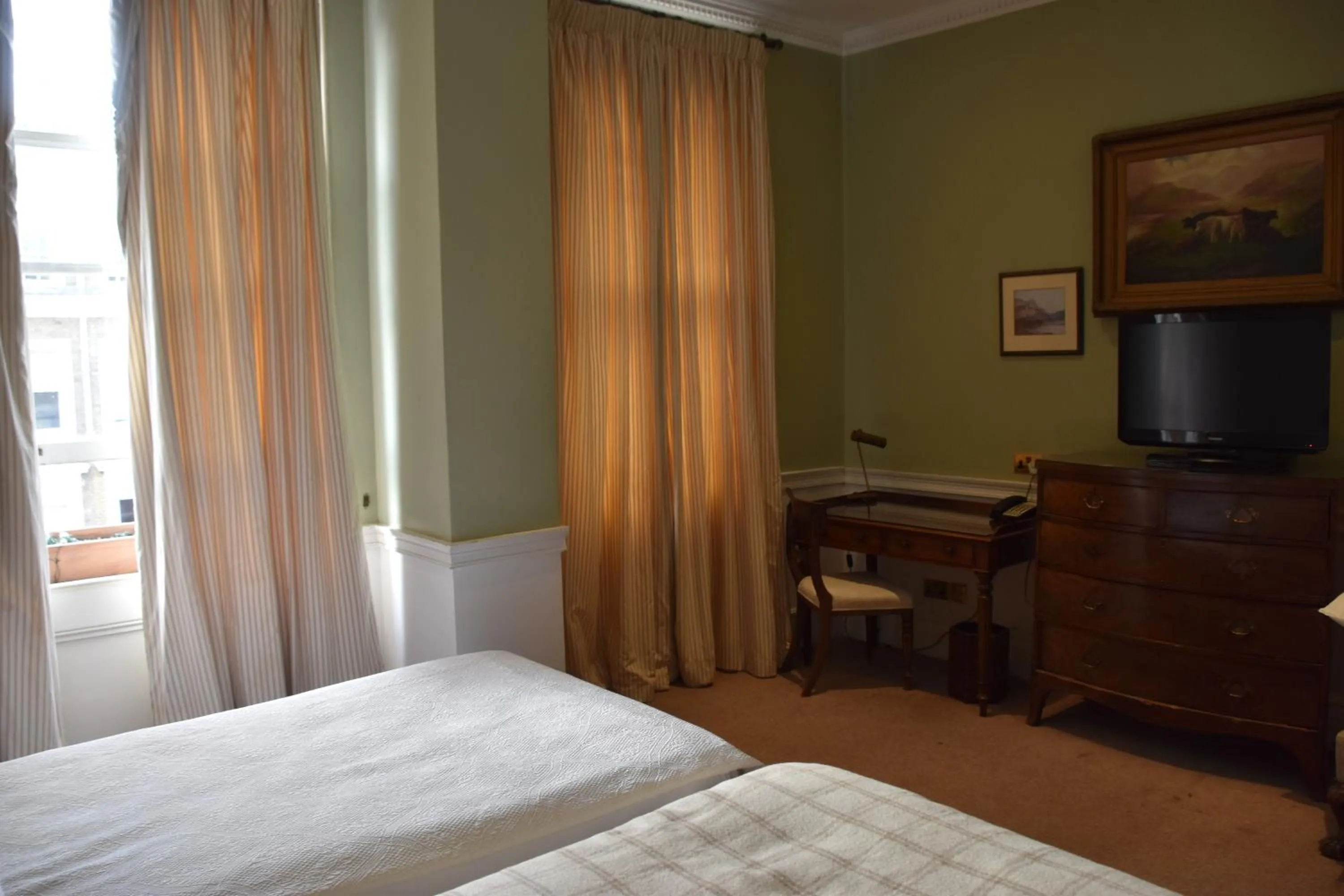 TV/Entertainment Center in The Cranley Hotel