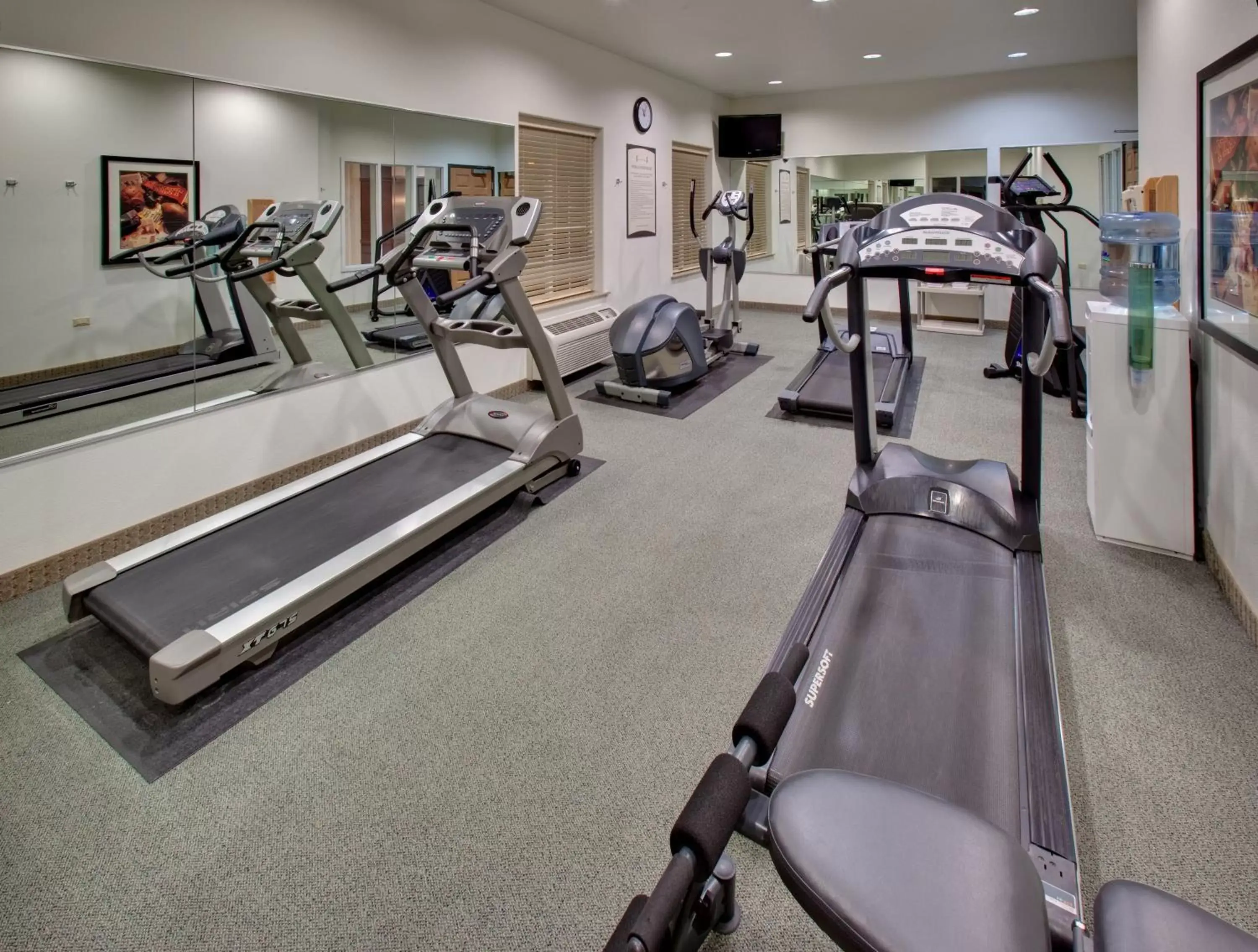 Fitness centre/facilities, Fitness Center/Facilities in Staybridge Suites Rockford, an IHG Hotel
