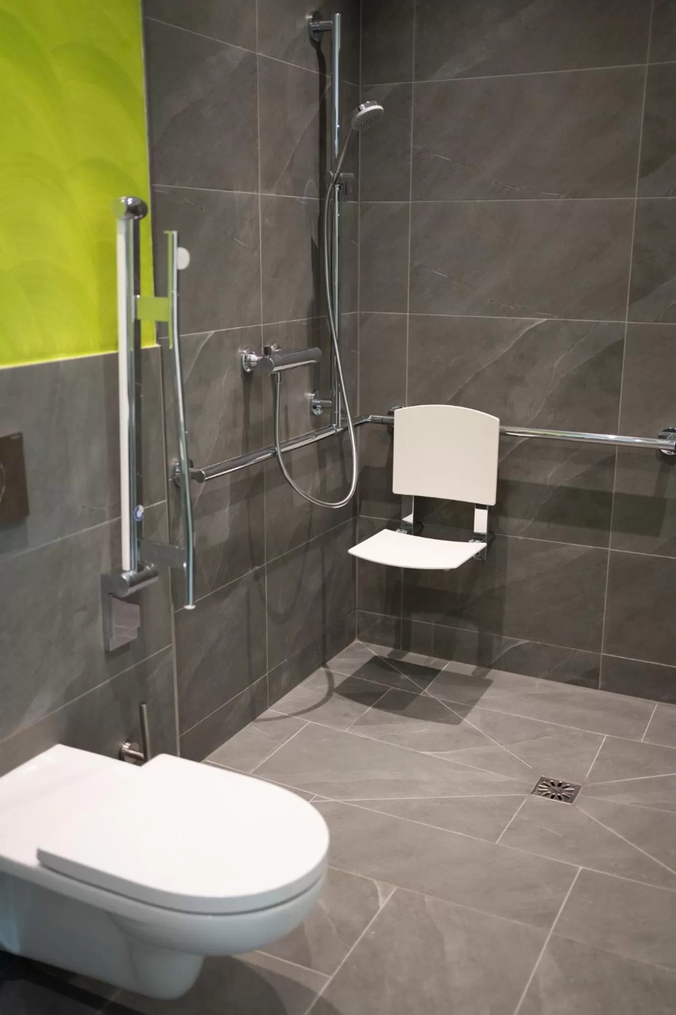 Toilet in eee Hotel Liezen