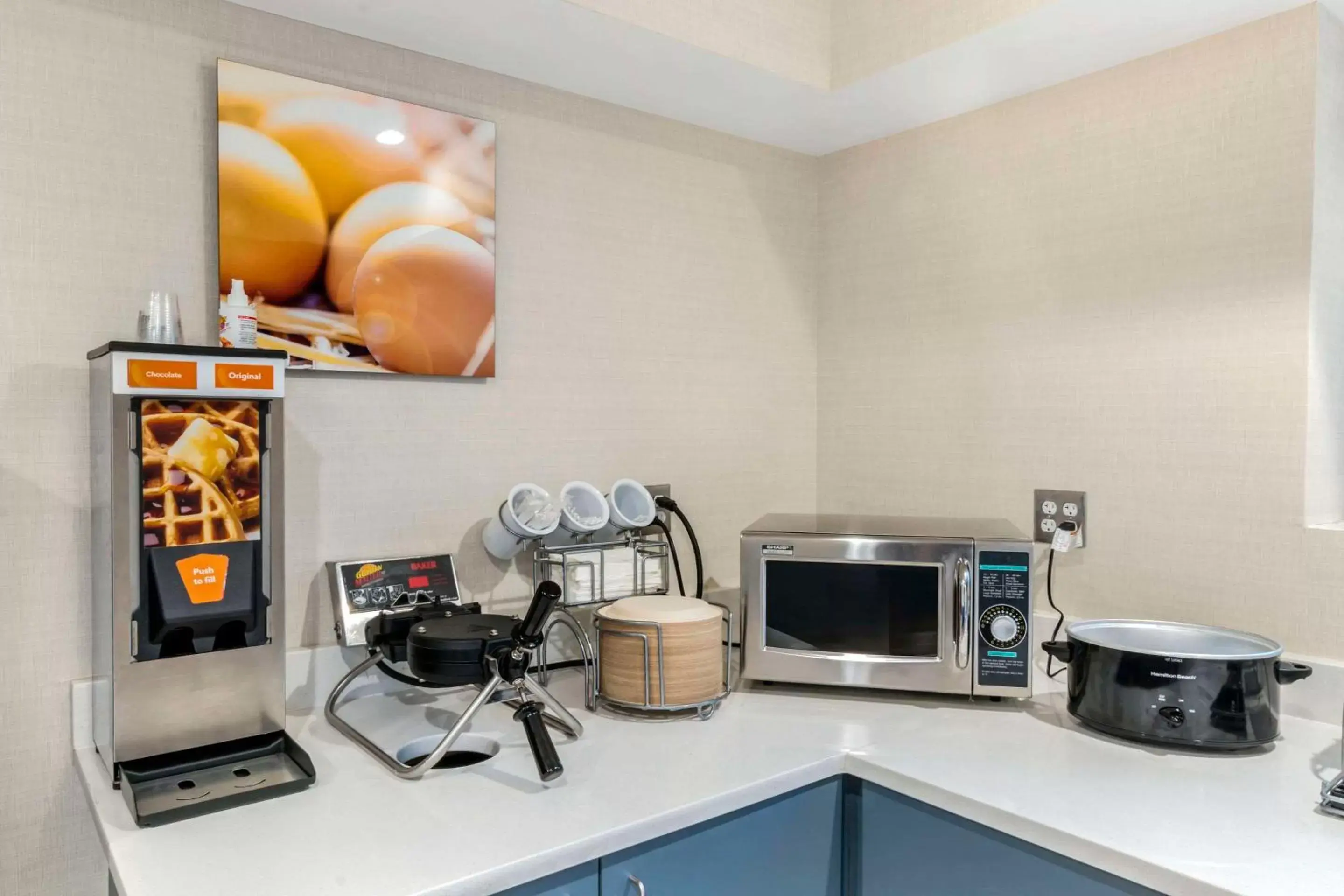 Food and drinks, Kitchen/Kitchenette in Comfort Inn