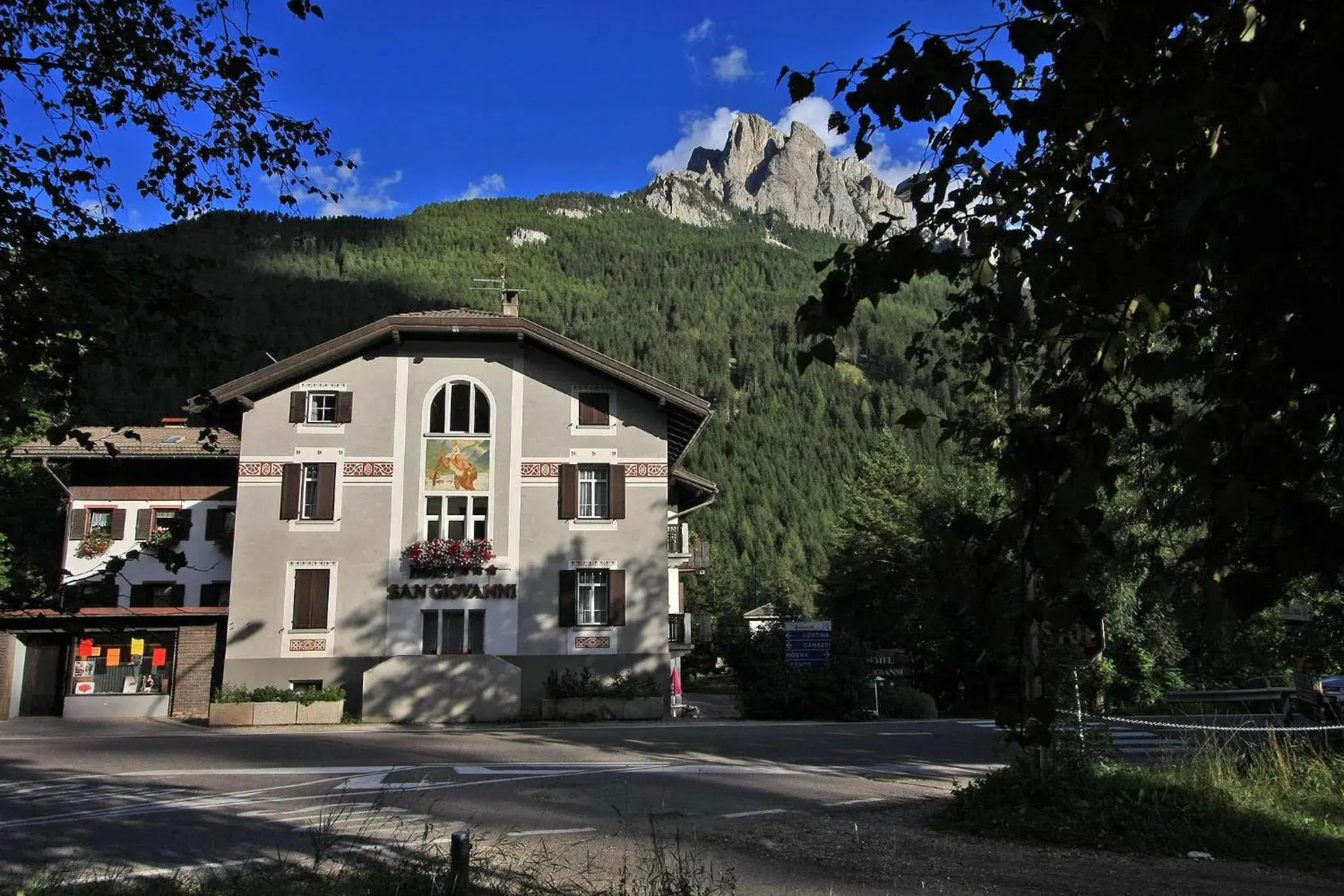 Property Building in Hotel San Giovanni