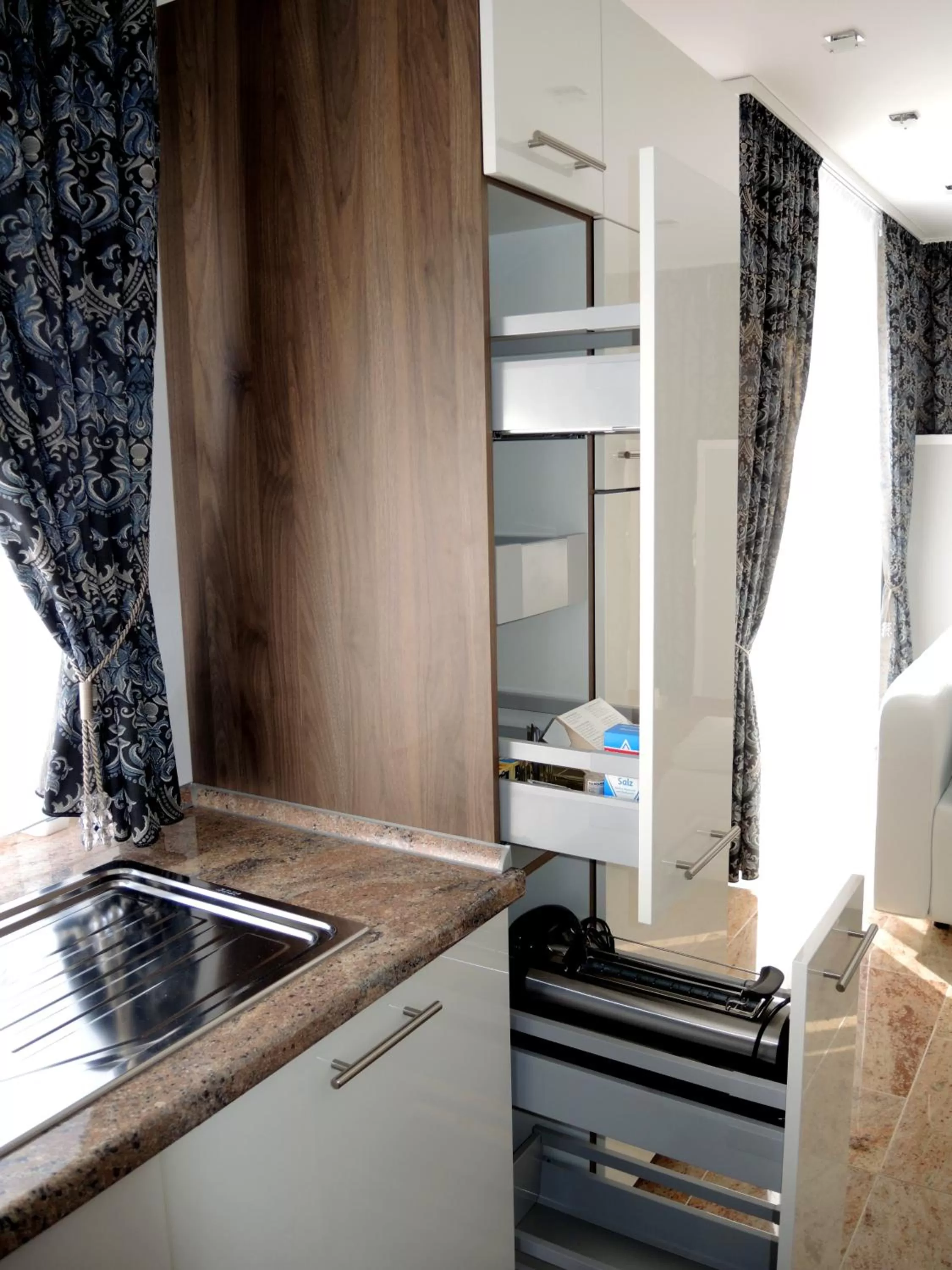 Kitchen or kitchenette in Merkel Villa Apartamente