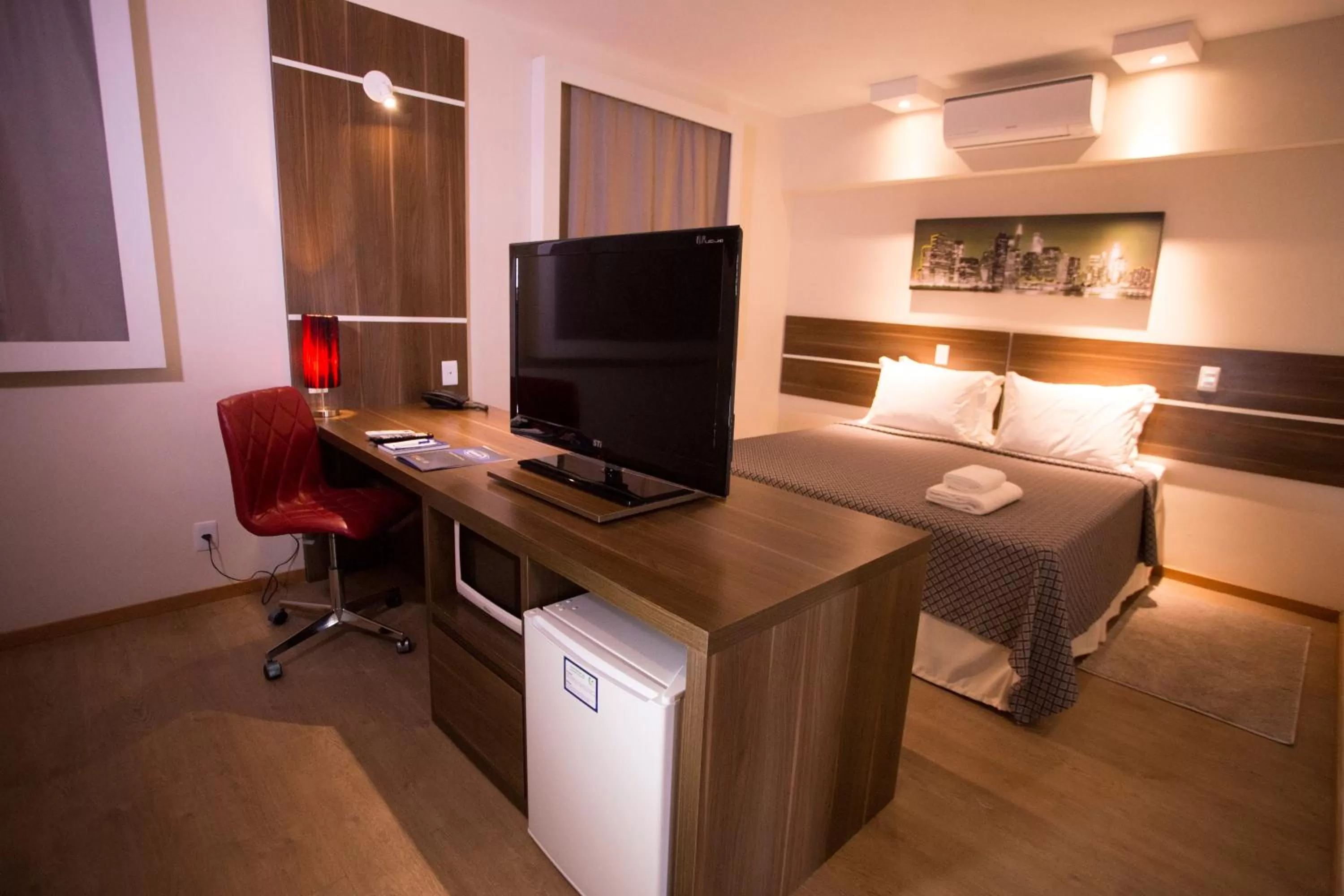 Photo of the whole room, Bed in Druds Hotel Hortolândia