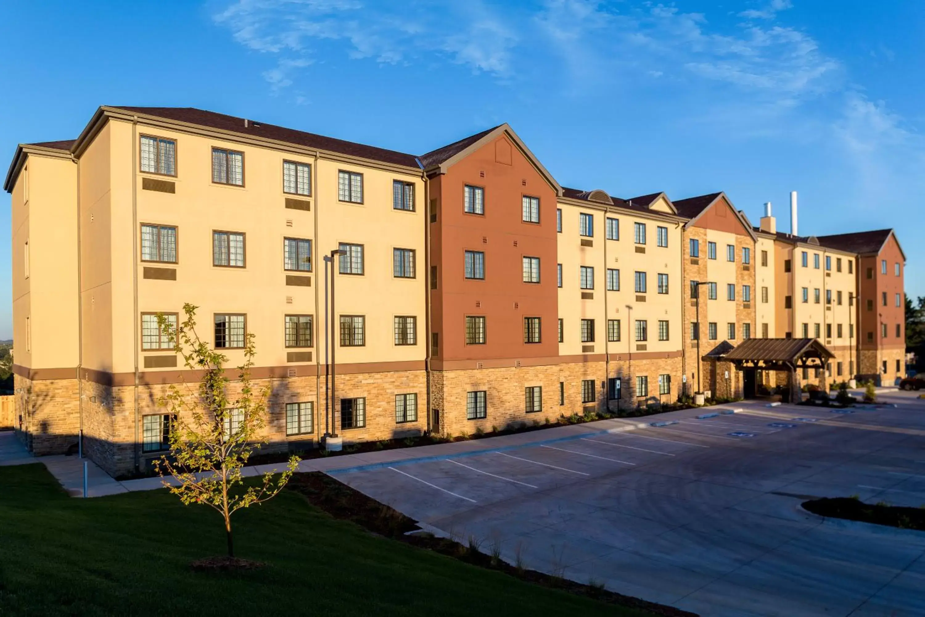Property building in Staybridge Suites Omaha West by IHG Property building in Staybridge Suites Omaha West by IHG