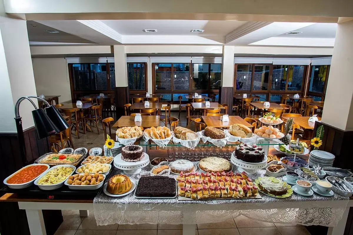 Breakfast in Vila Olaria Hotel