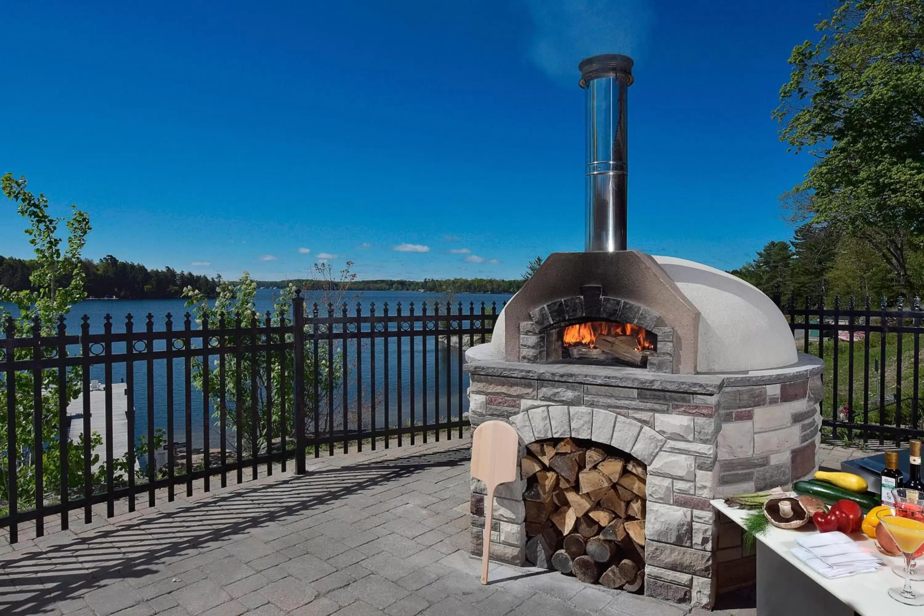 Restaurant/places to eat, BBQ Facilities in JW Marriott The Rosseau Muskoka Resort & Spa