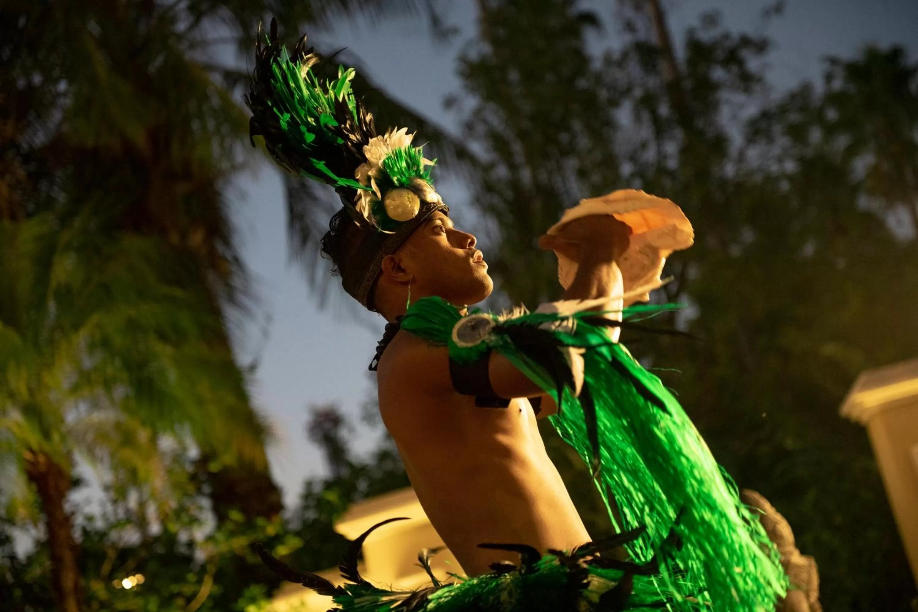 Entertainment in Universal's Loews Royal Pacific Resort