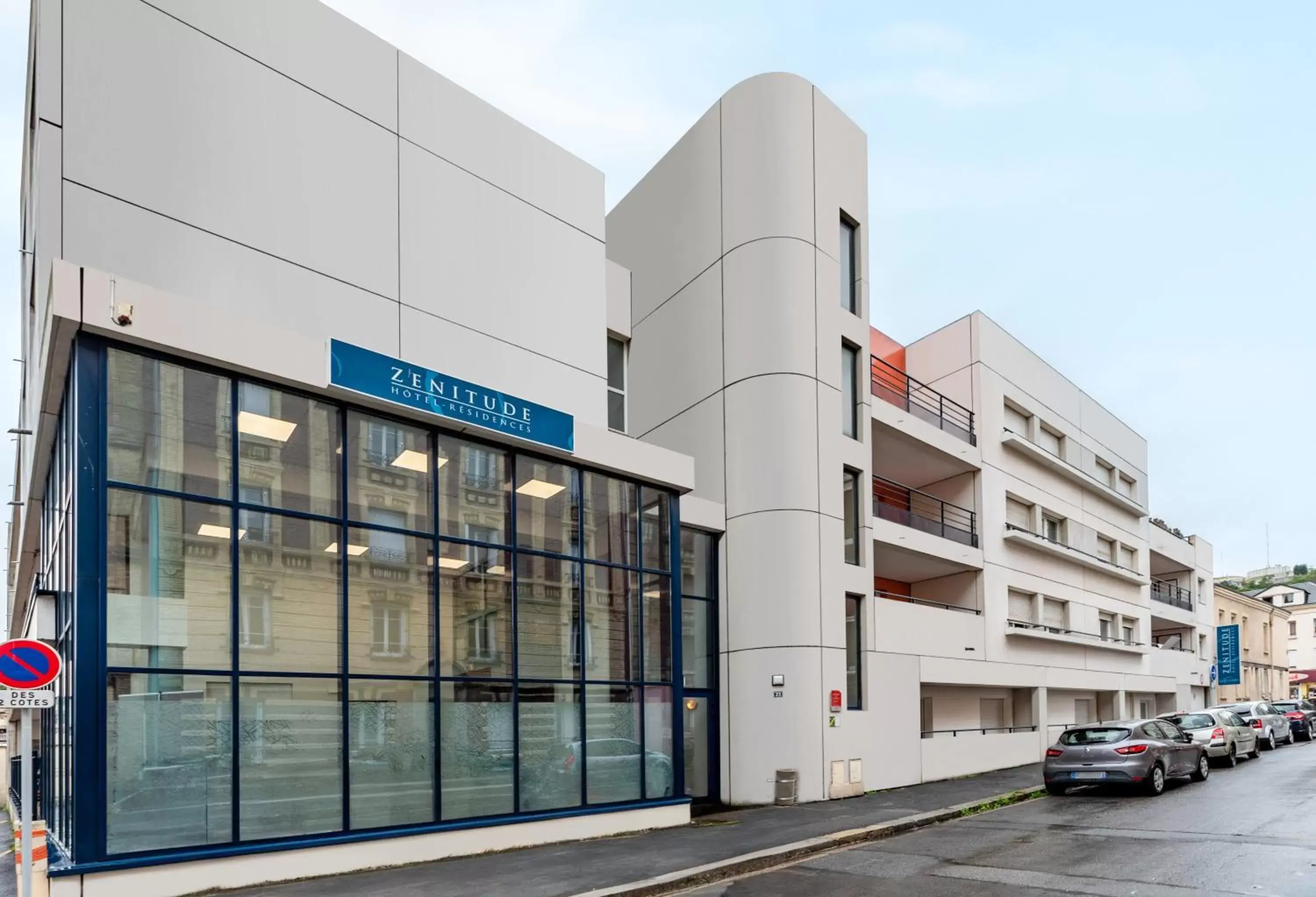 Facade/entrance, Property Building in Zenitude Hôtel-Résidences Le Havre