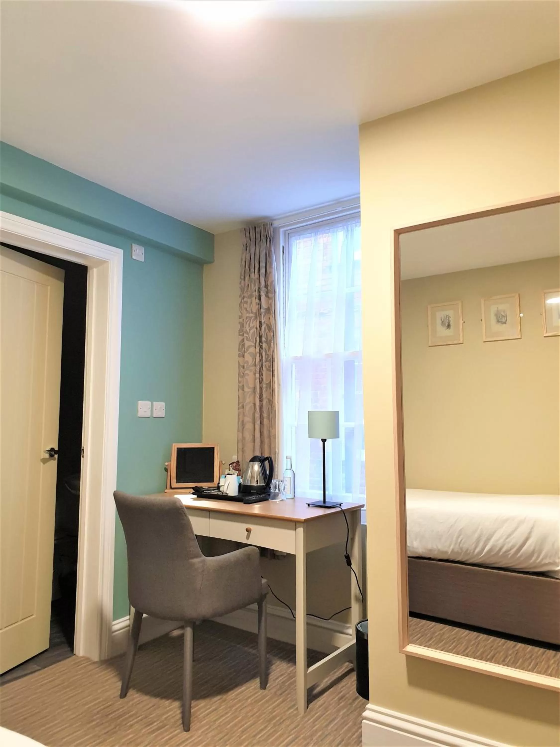 Coffee/tea facilities, Bed in The Merchant's House, BW Signature Collection