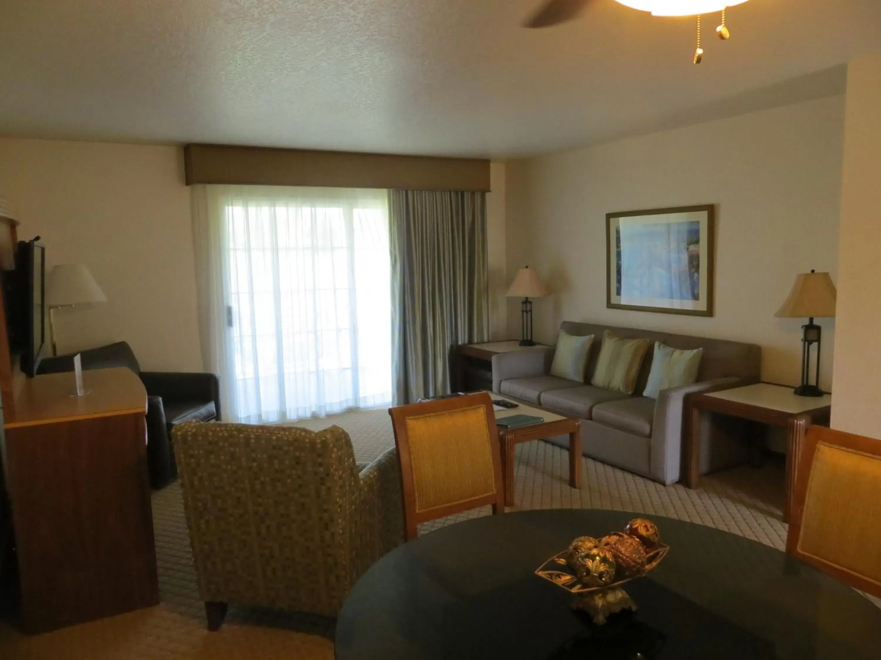 Living room, Seating Area in Desert Breezes Resort