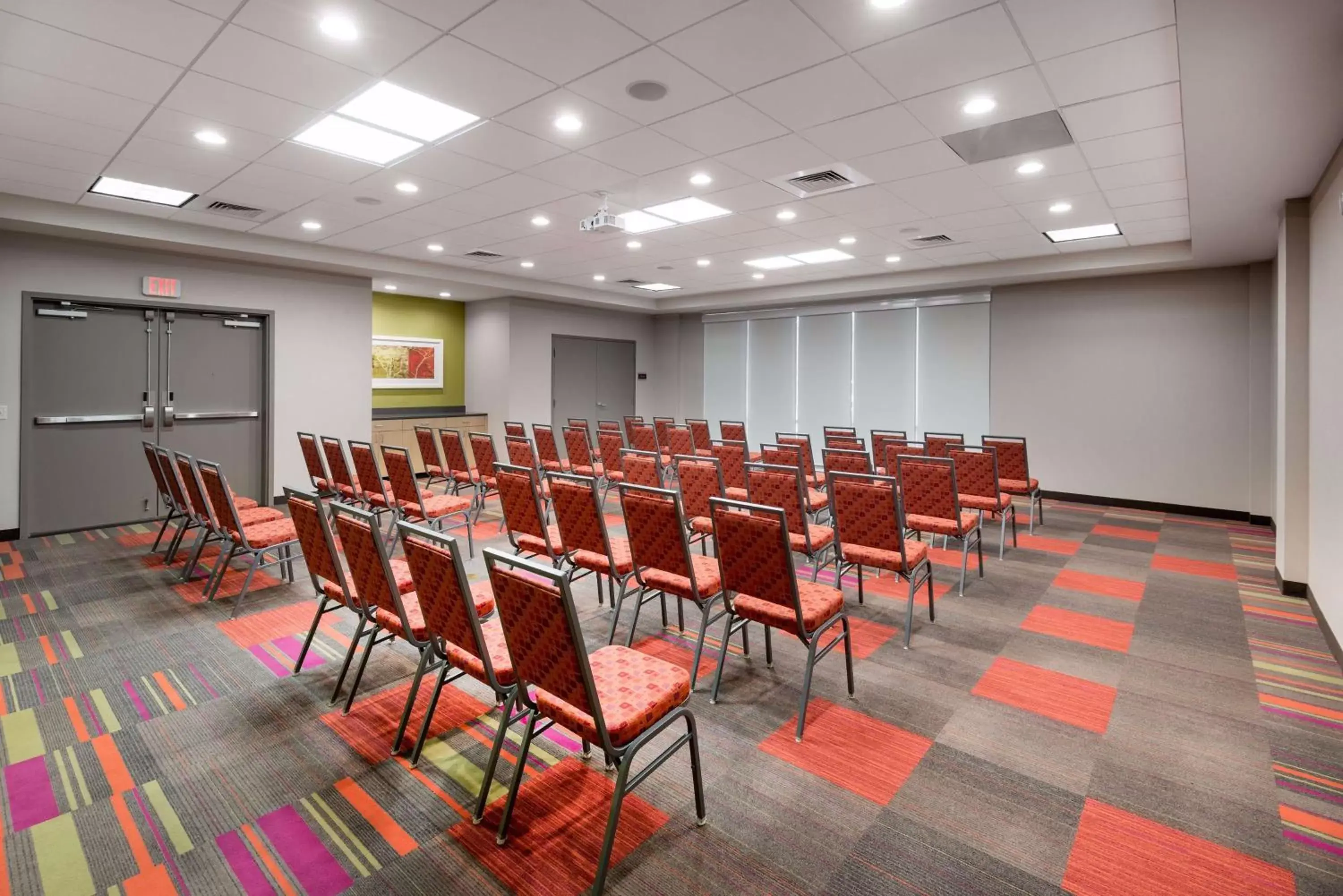 Meeting/conference room in Home2 Suites by Hilton Charlotte University Research Park