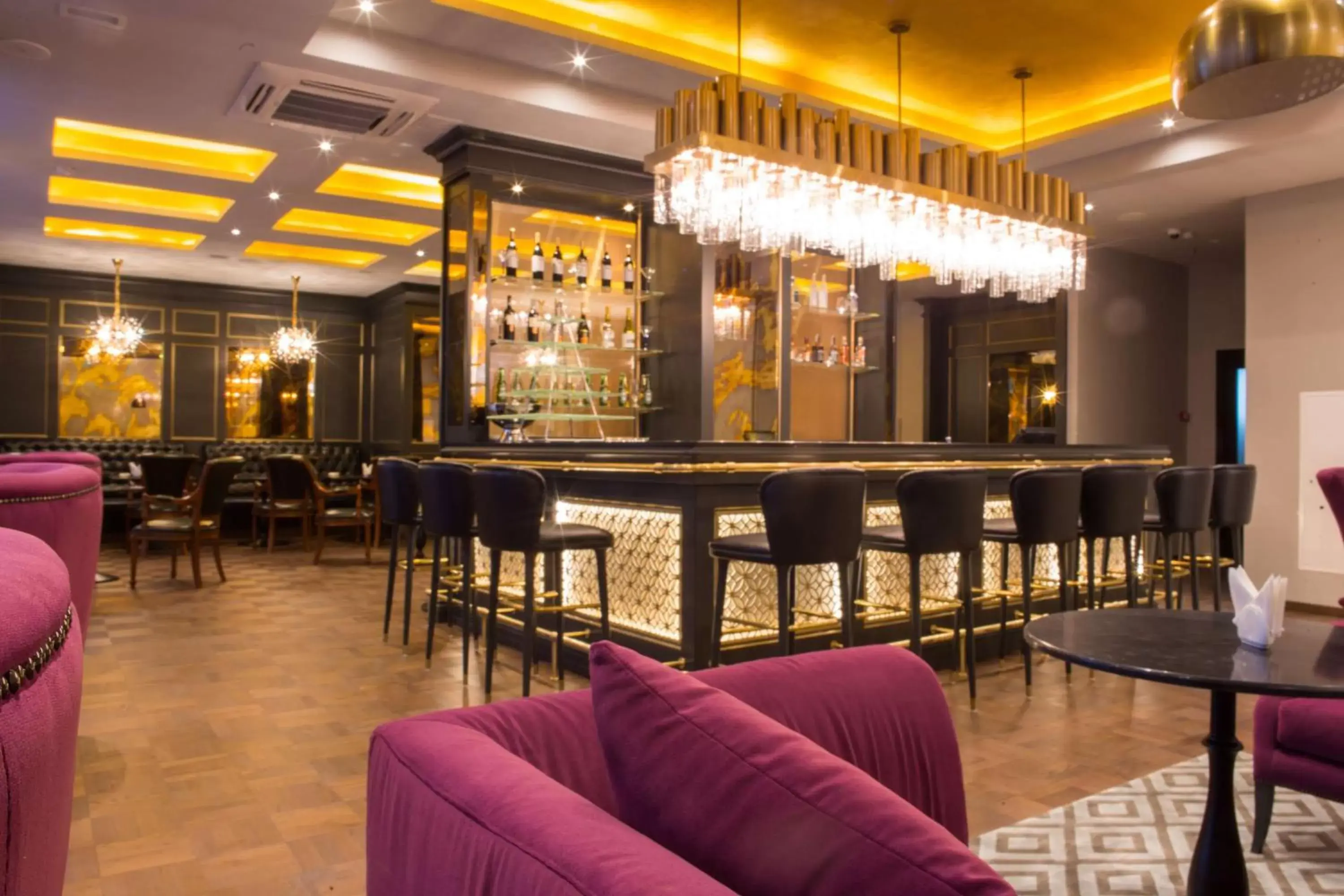 Restaurant/places to eat, Lounge/Bar in Best Western Plus Astana Hotel
